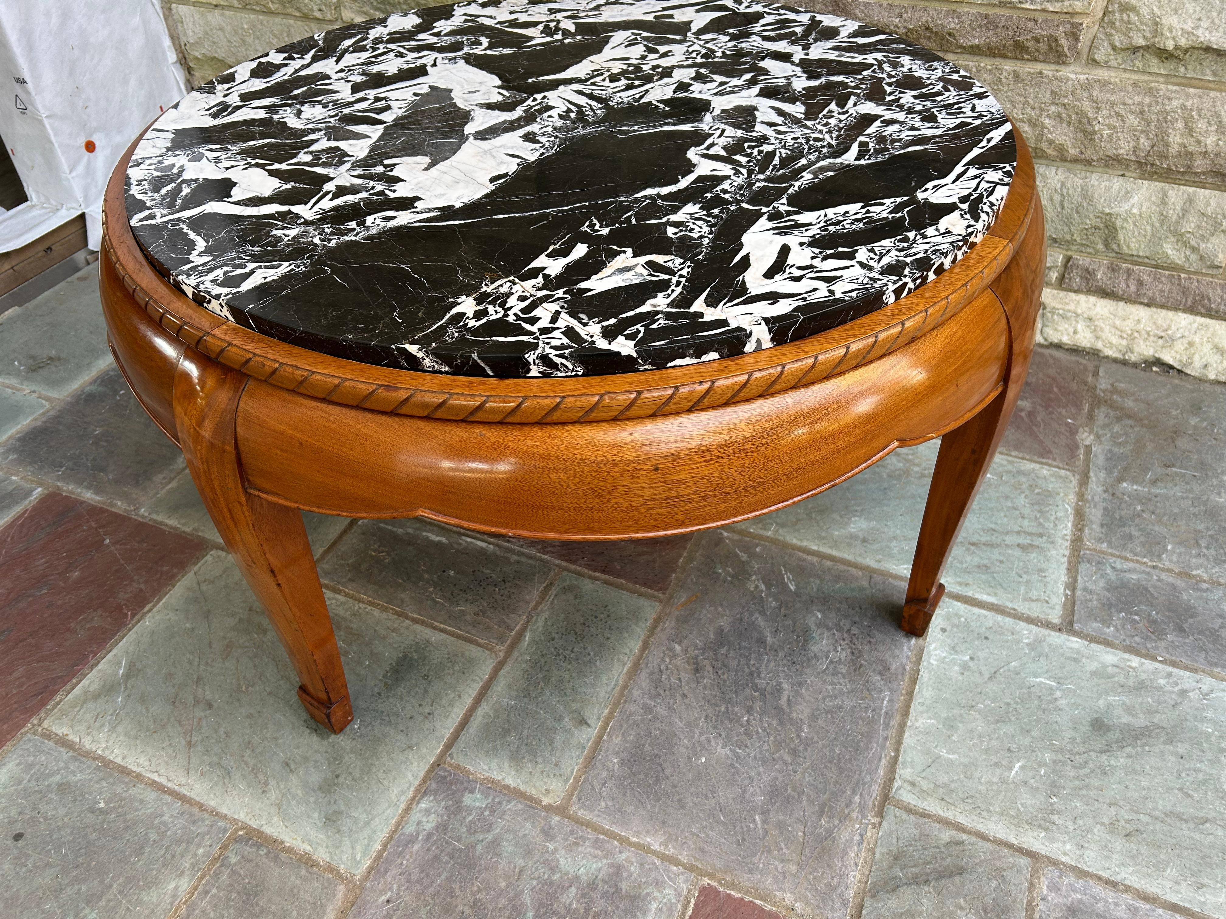 Magnifique table basse en acajou et marbre Sue et Mare Art Deco en vente 8