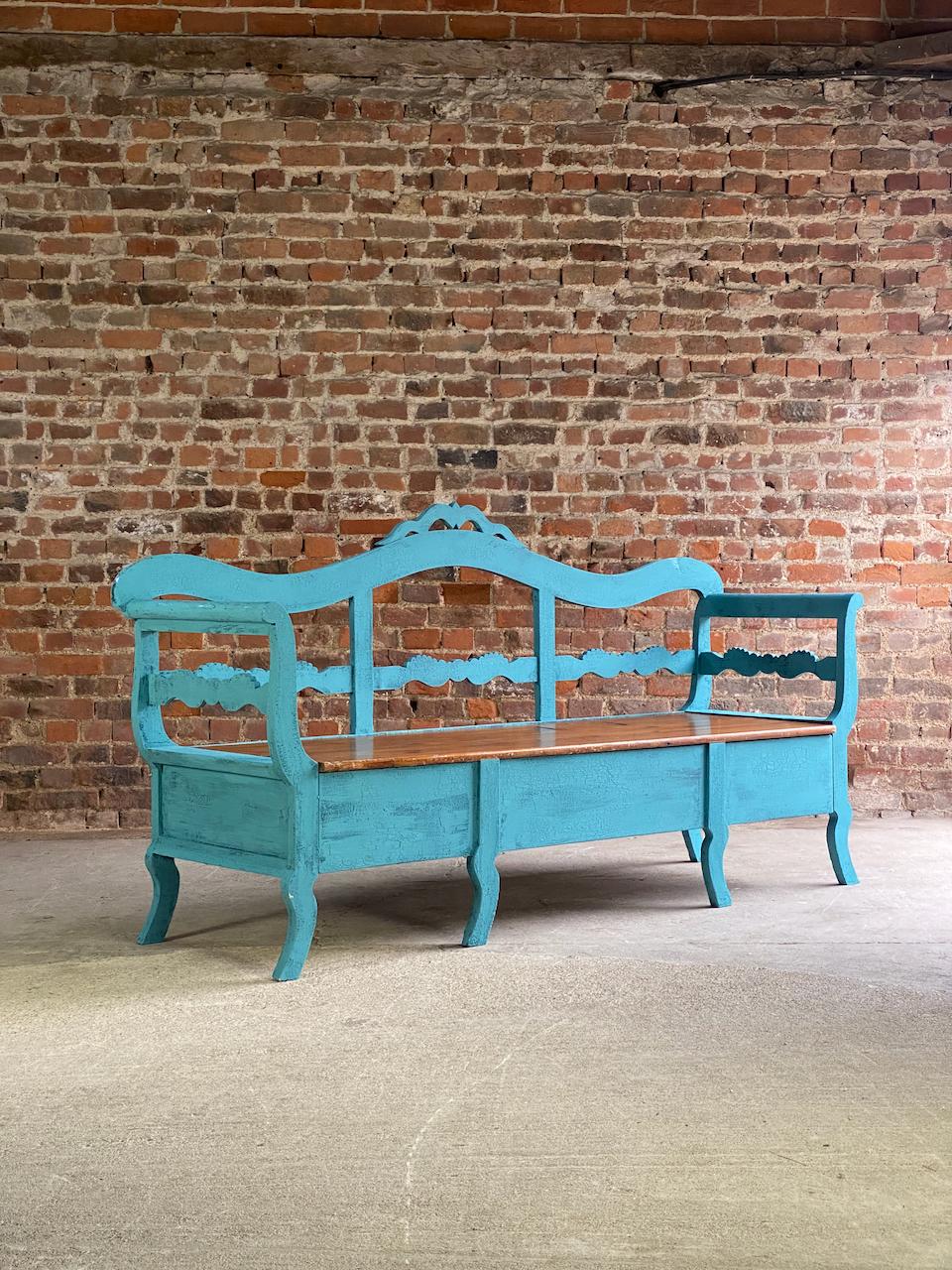 Magnificent Swedish Gustavian Settle Bench Sweden, Circa 1890 In Distressed Condition In Longdon, Tewkesbury
