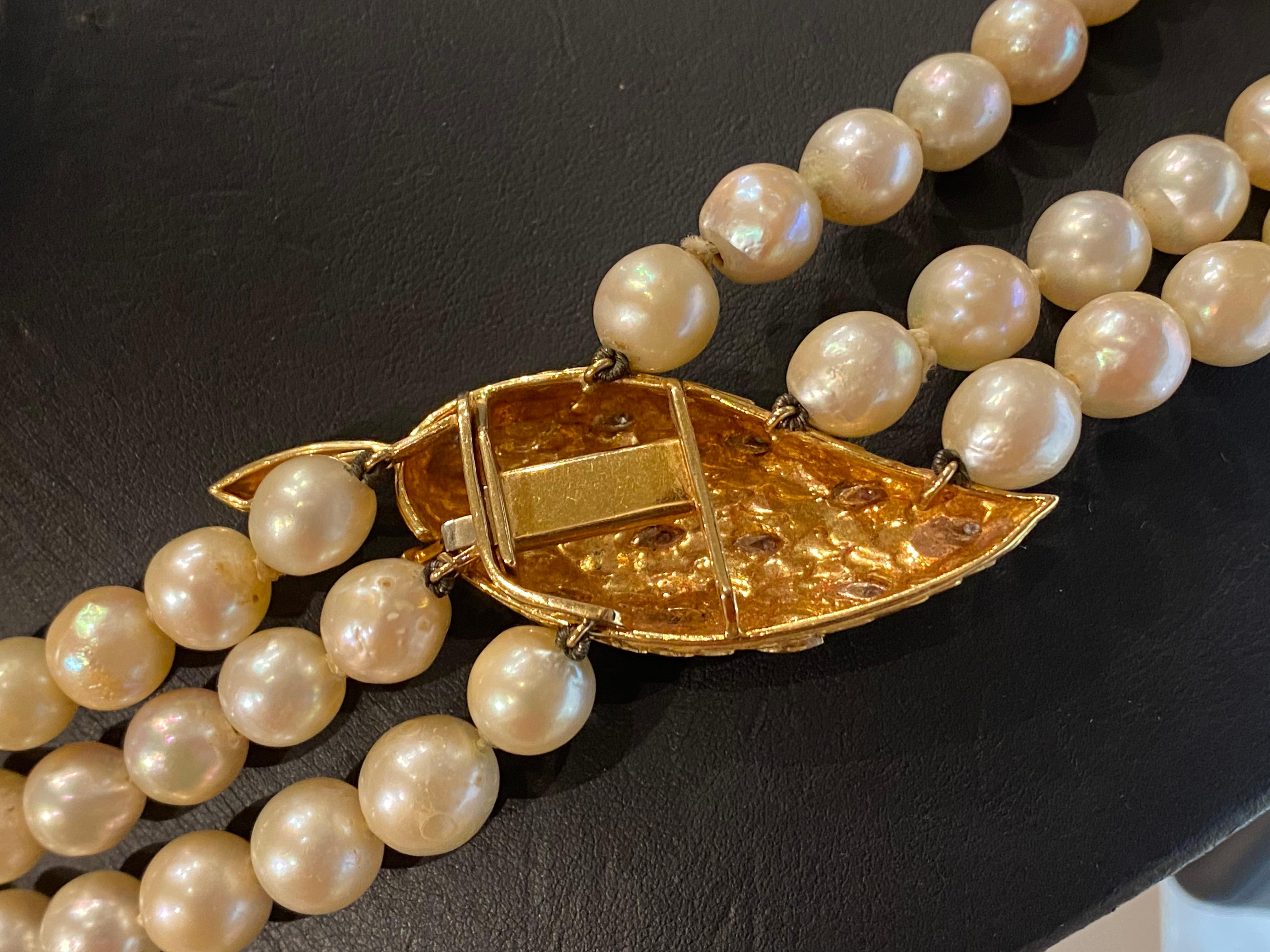 Magnificent Three-Strand Pearl Necklace (Elizabeth II Style) Gold Diamond Clasp 2