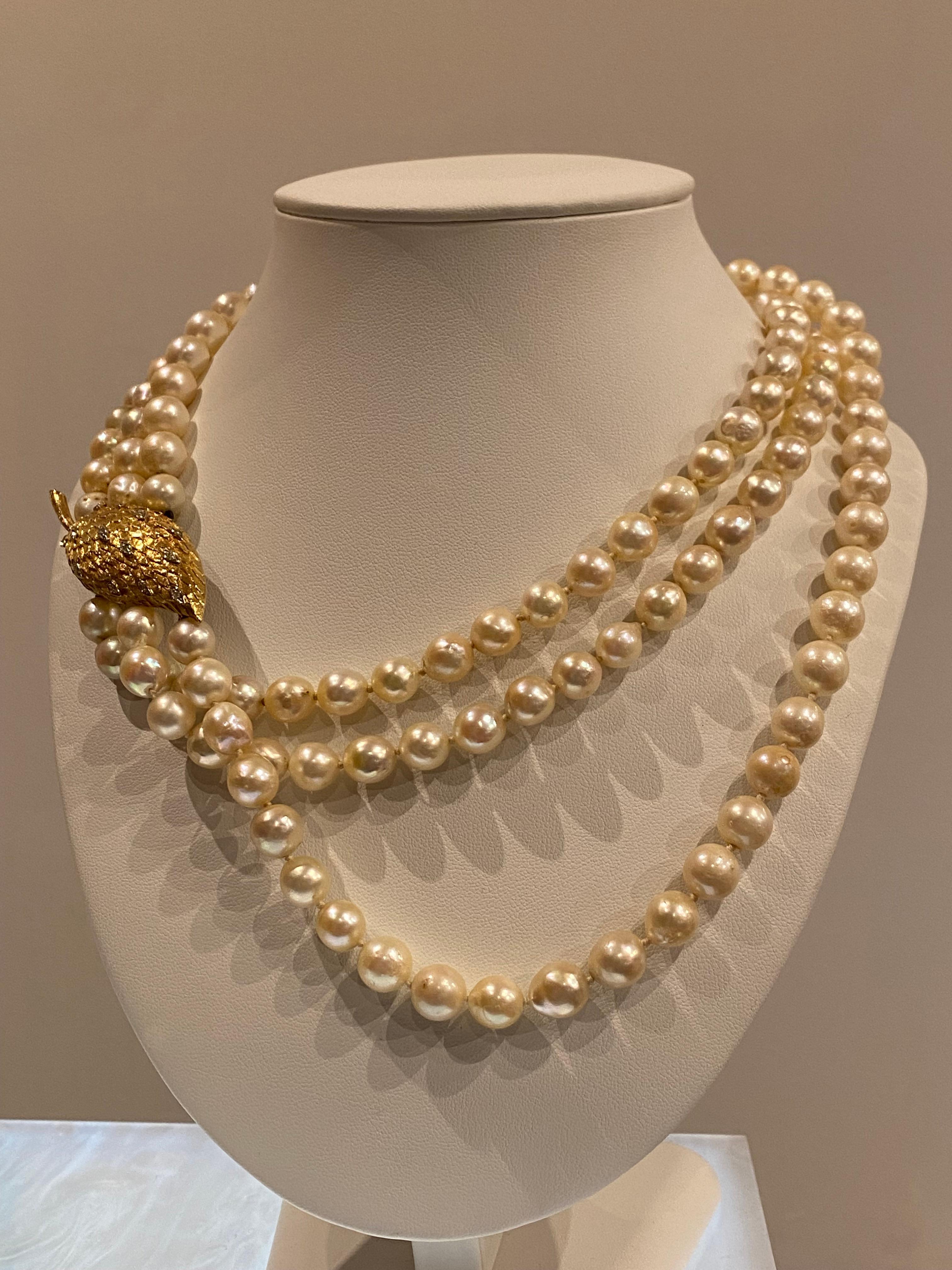 Magnificent Three-Strand Pearl Necklace (Elizabeth II Style) Gold Diamond Clasp 3