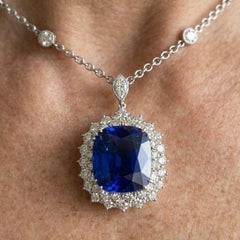 Magnificent Tiffany & Co. 22 Carat Natural Blue Sapphire and Diamond Necklace