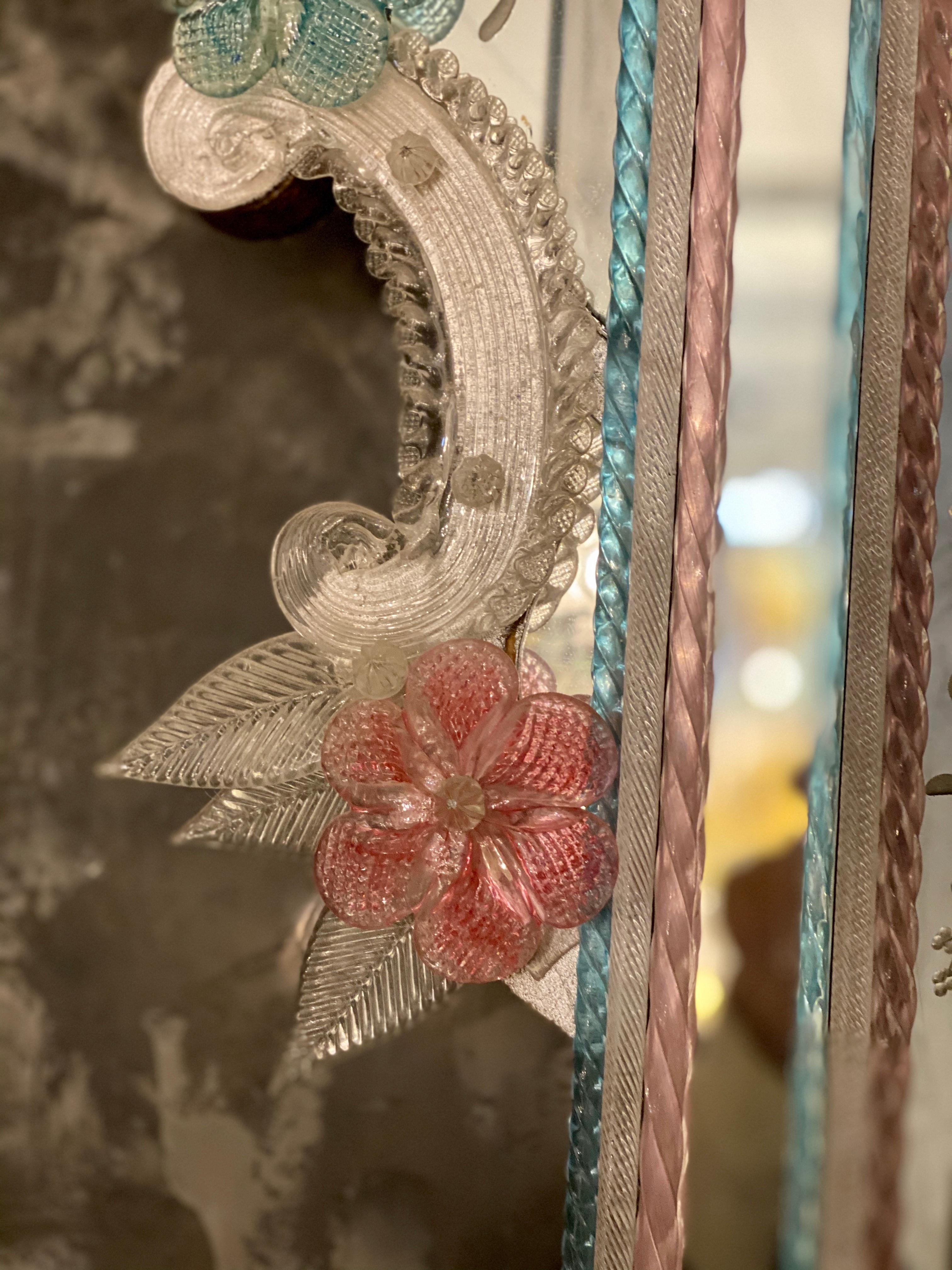 Fin du 20e siècle Magnifique miroir vénitien en verre de Murano en vente