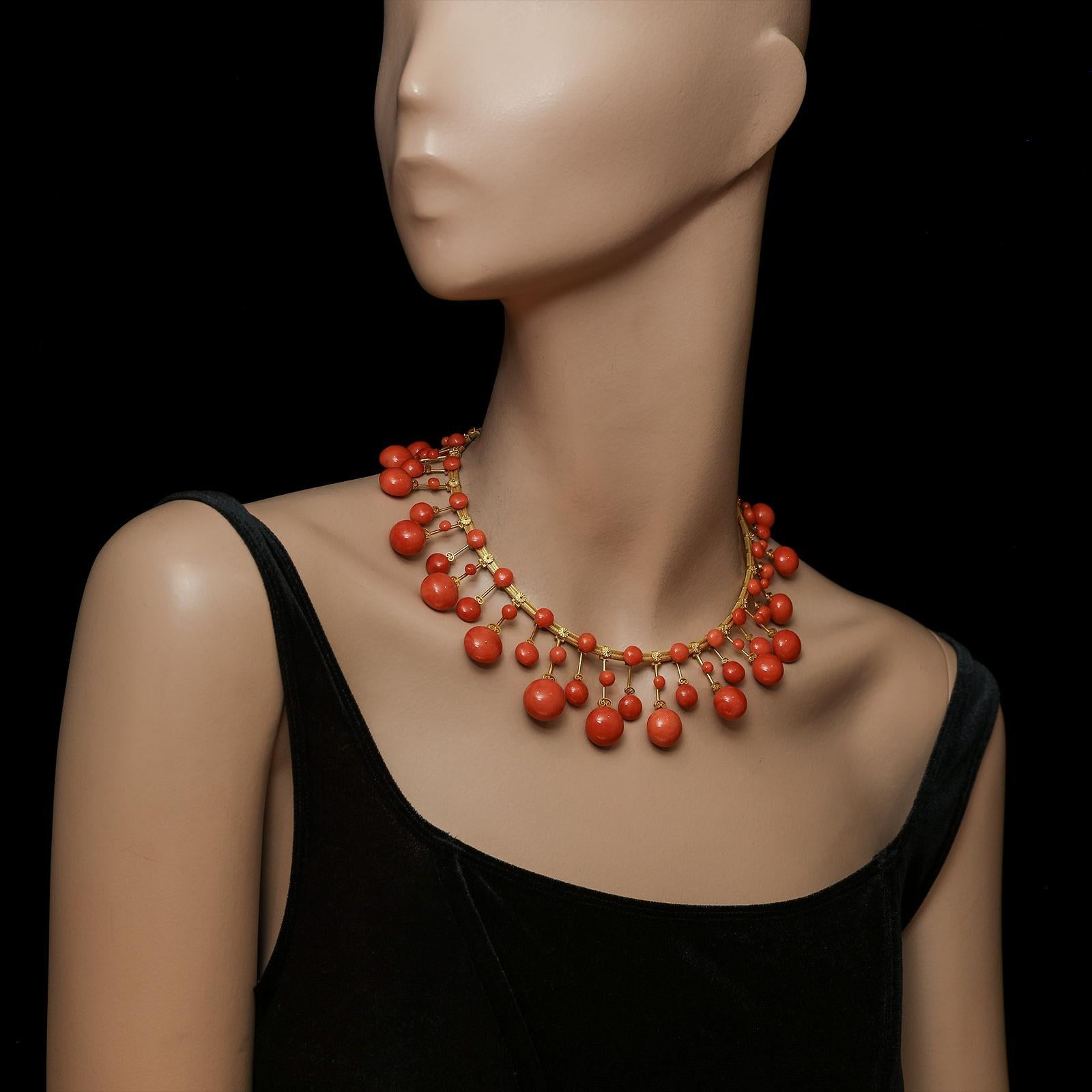 Magnificent Victorian Antique Gold and Coral Fringe Necklace, circa 1860 In Excellent Condition In London, GB