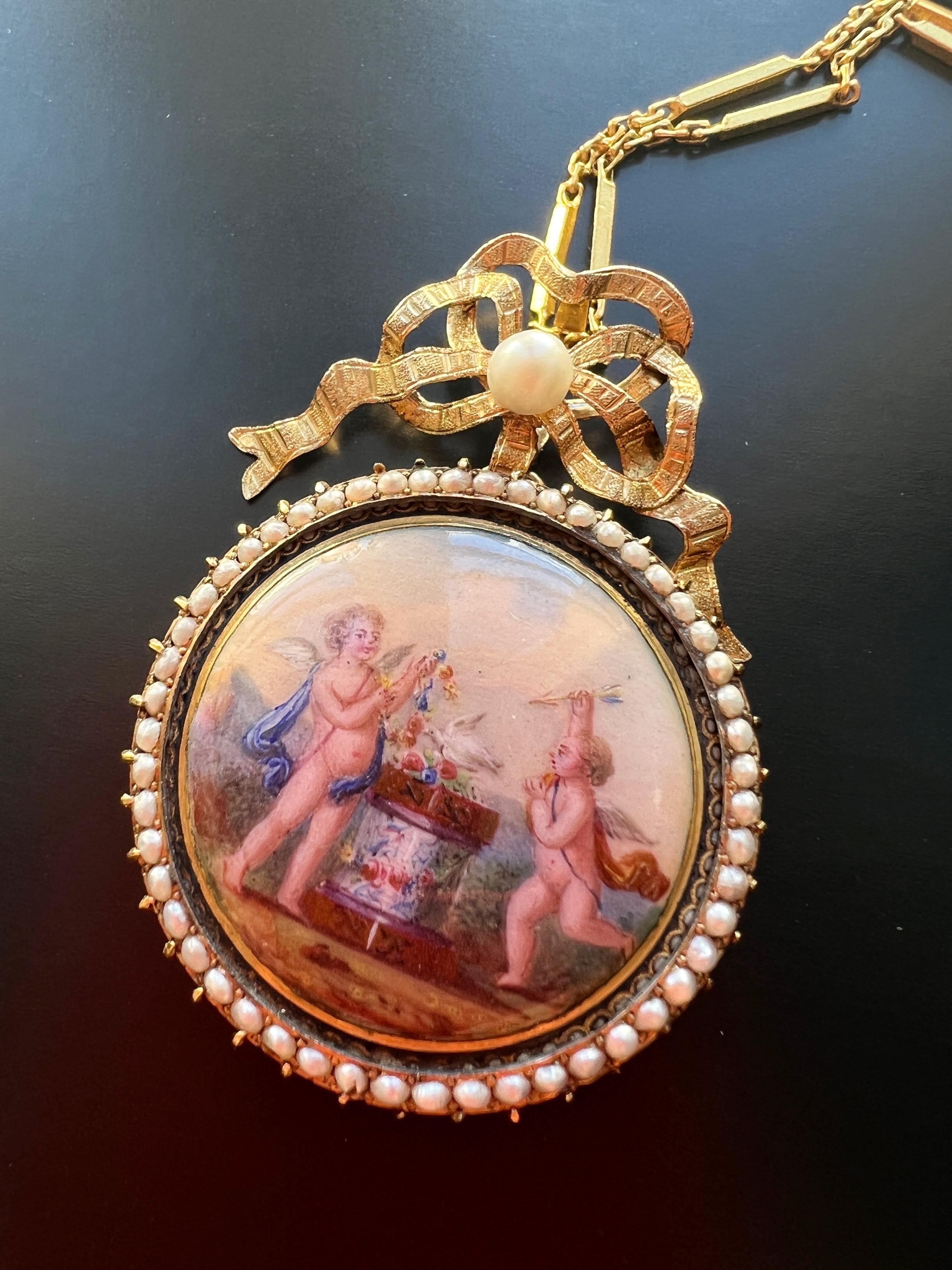 Magnifique pendentif en or 14 carats émaillé de l'époque victorienne avec nœud de Cupidon et perle 2