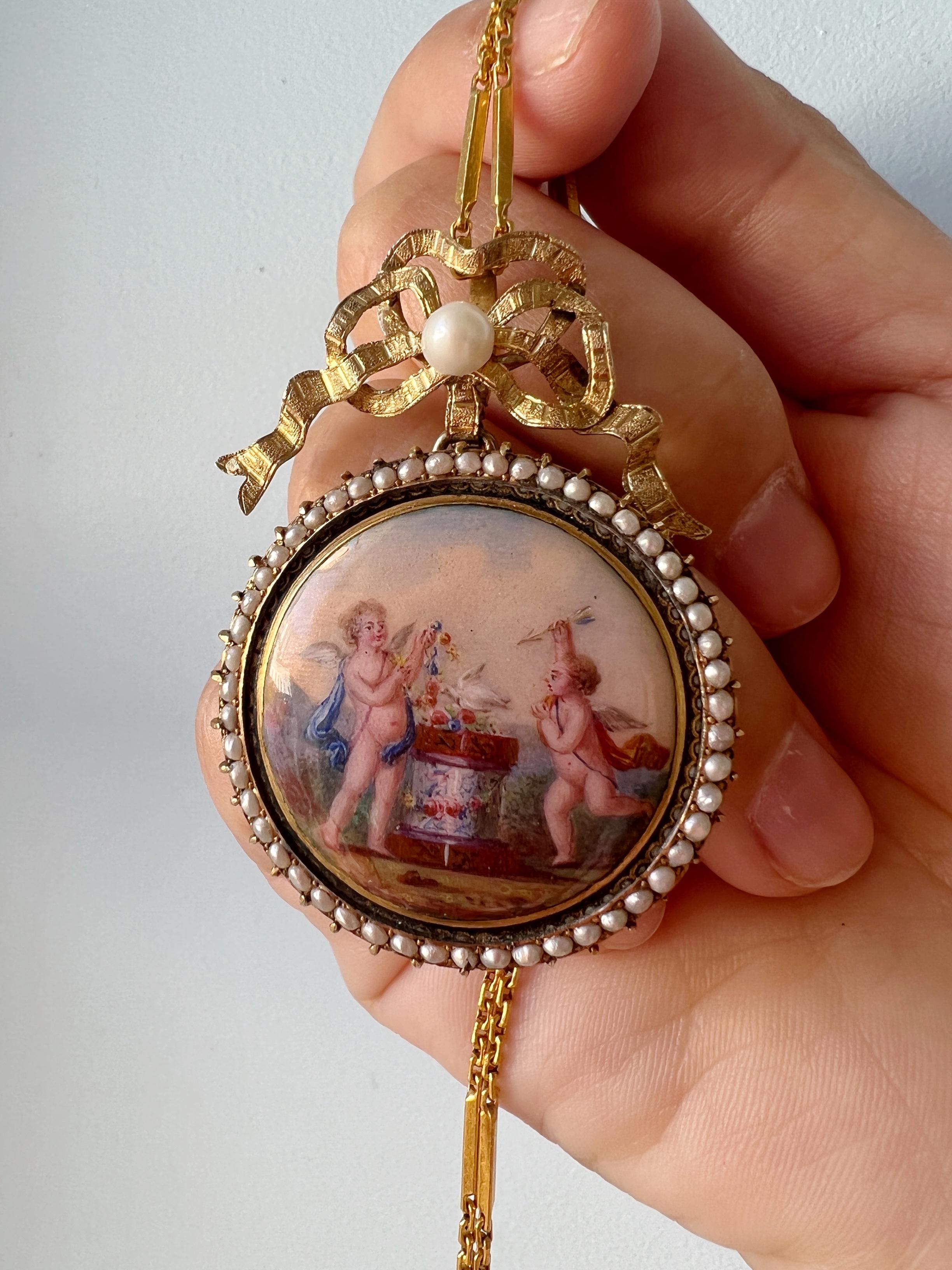 Magnifique pendentif en or 14 carats émaillé de l'époque victorienne avec nœud de Cupidon et perle 3
