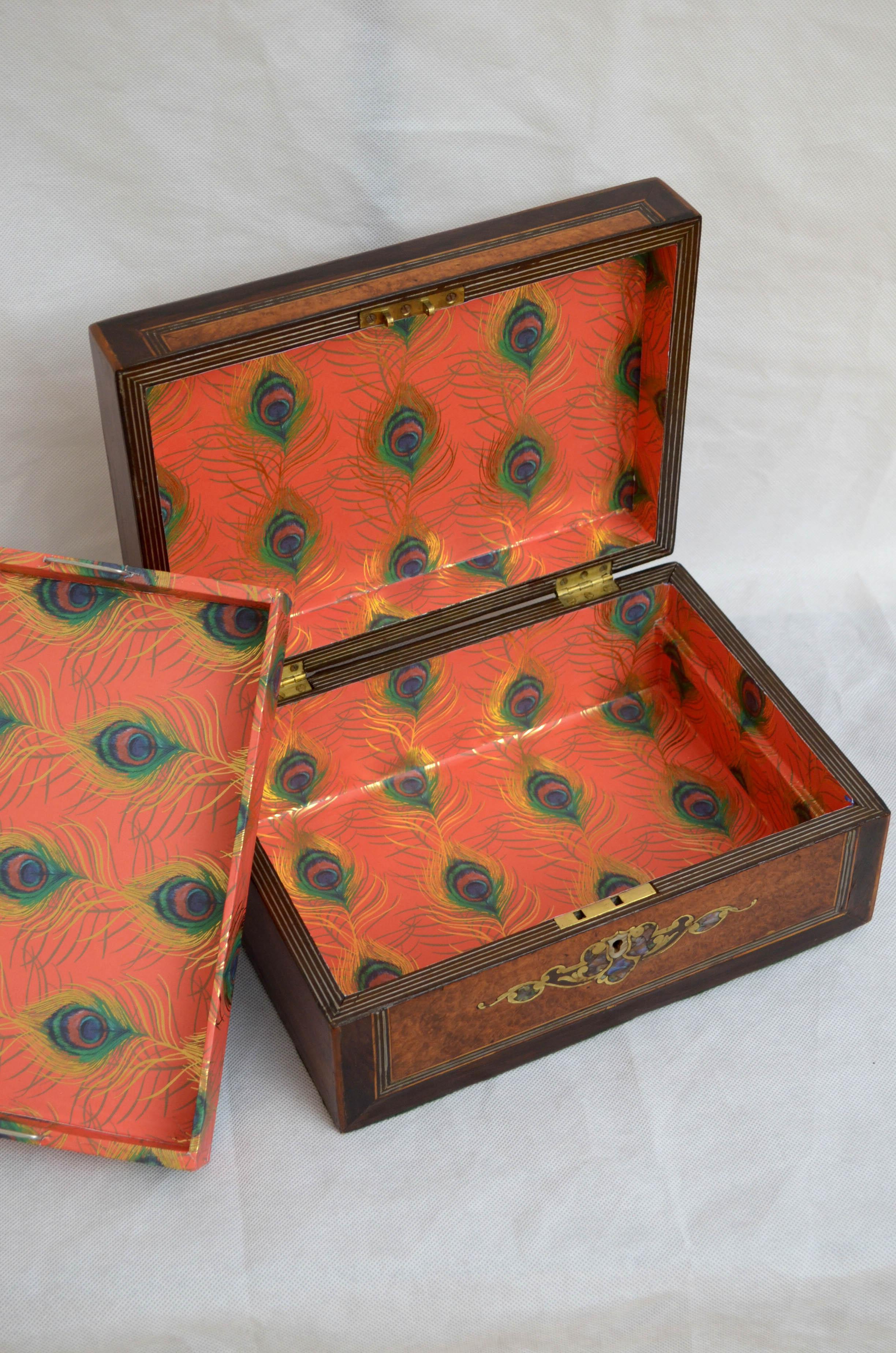 Amboine Magnifique boîte à bijoux victorienne en Amboyna en vente