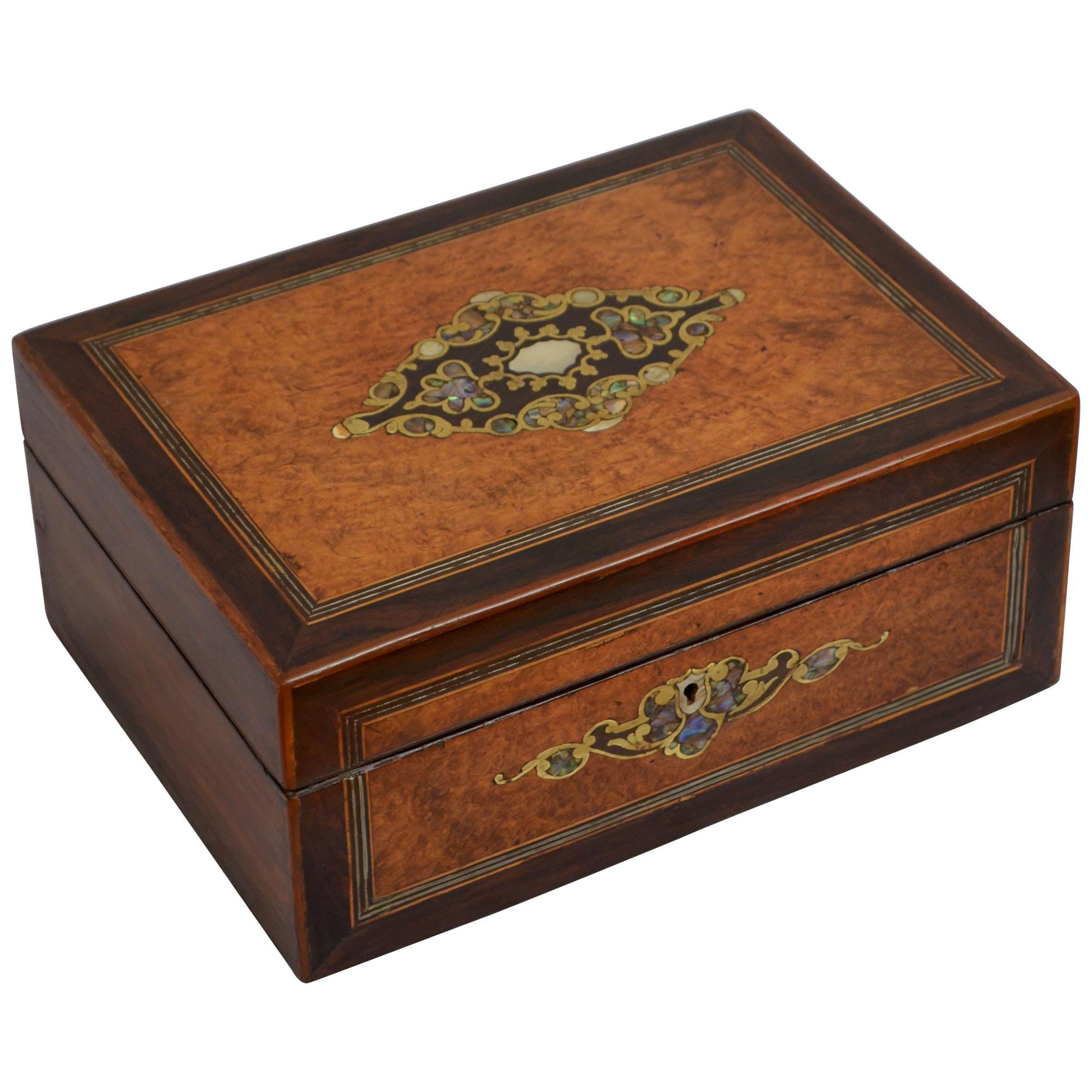 Magnificent Victorian Jewelry Box in Amboyna For Sale