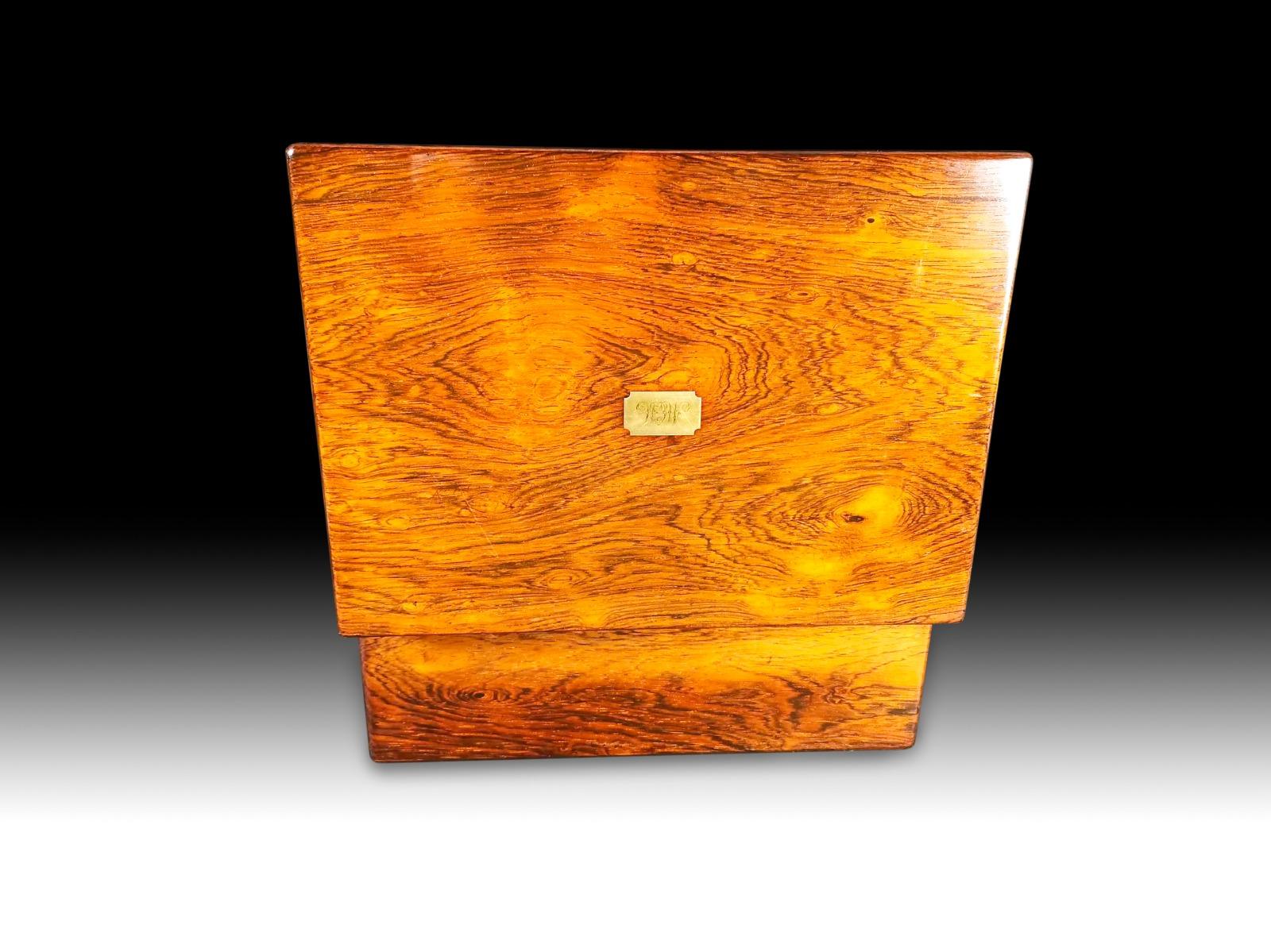 Wood Magnificent Victorian 19th Century Toilet Box For Sale