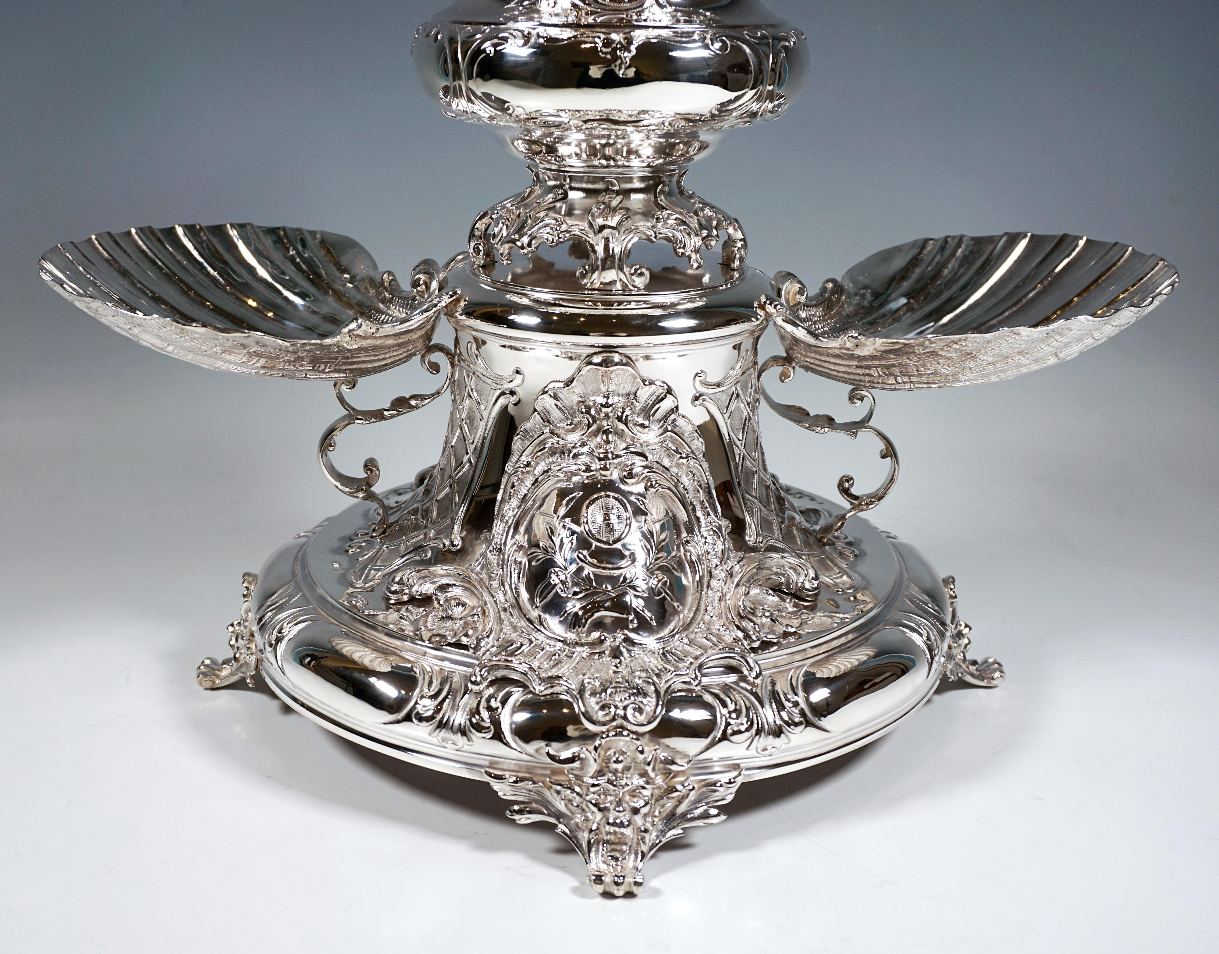 Magnífico soporte vienés Art Nouveau para caviar de plata, de Würbel & Czokally, 1900 en Bueno estado para la venta en Vienna, AT