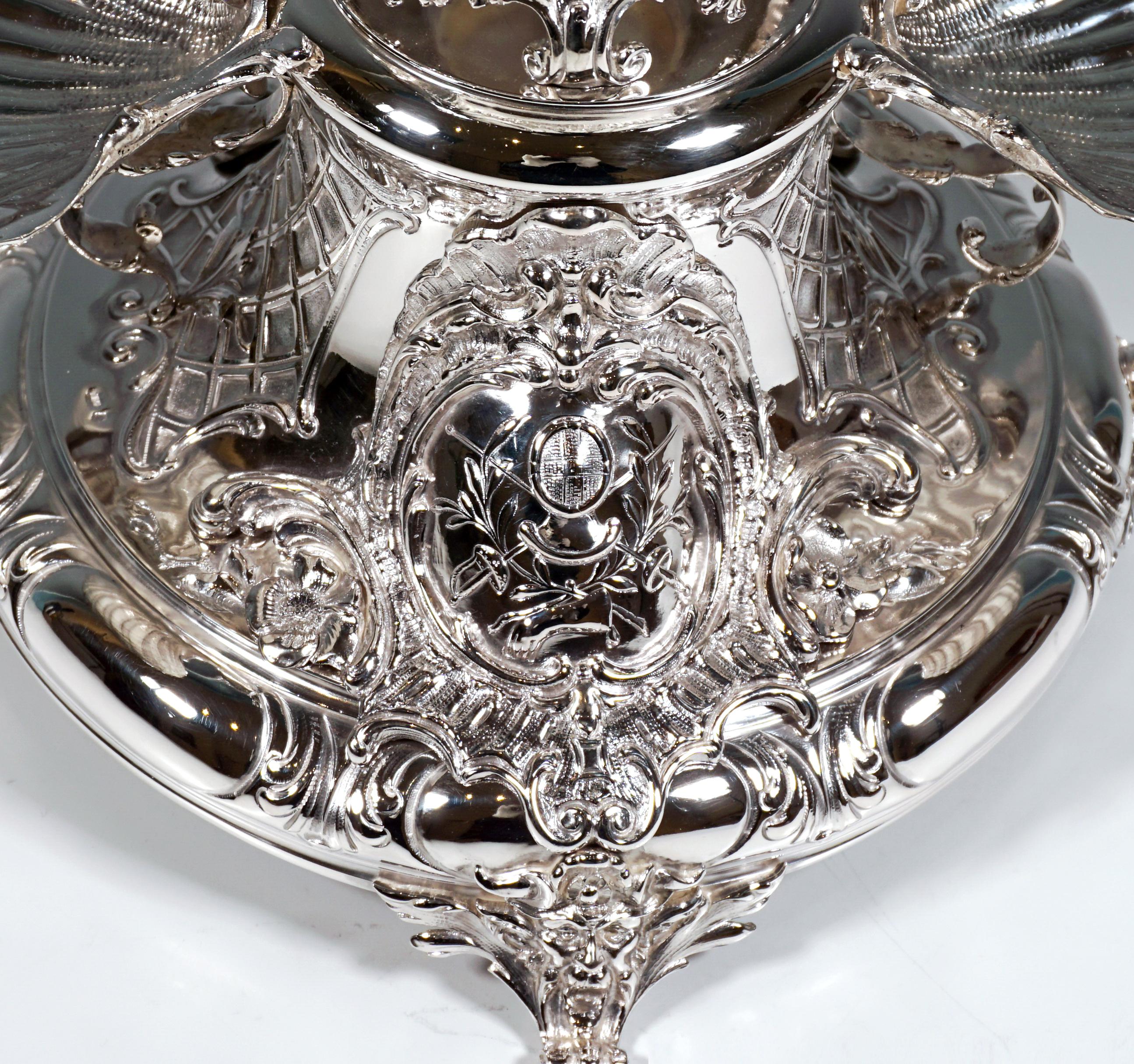 Magnífico soporte vienés Art Nouveau para caviar de plata, de Würbel & Czokally, 1900 Silver en venta