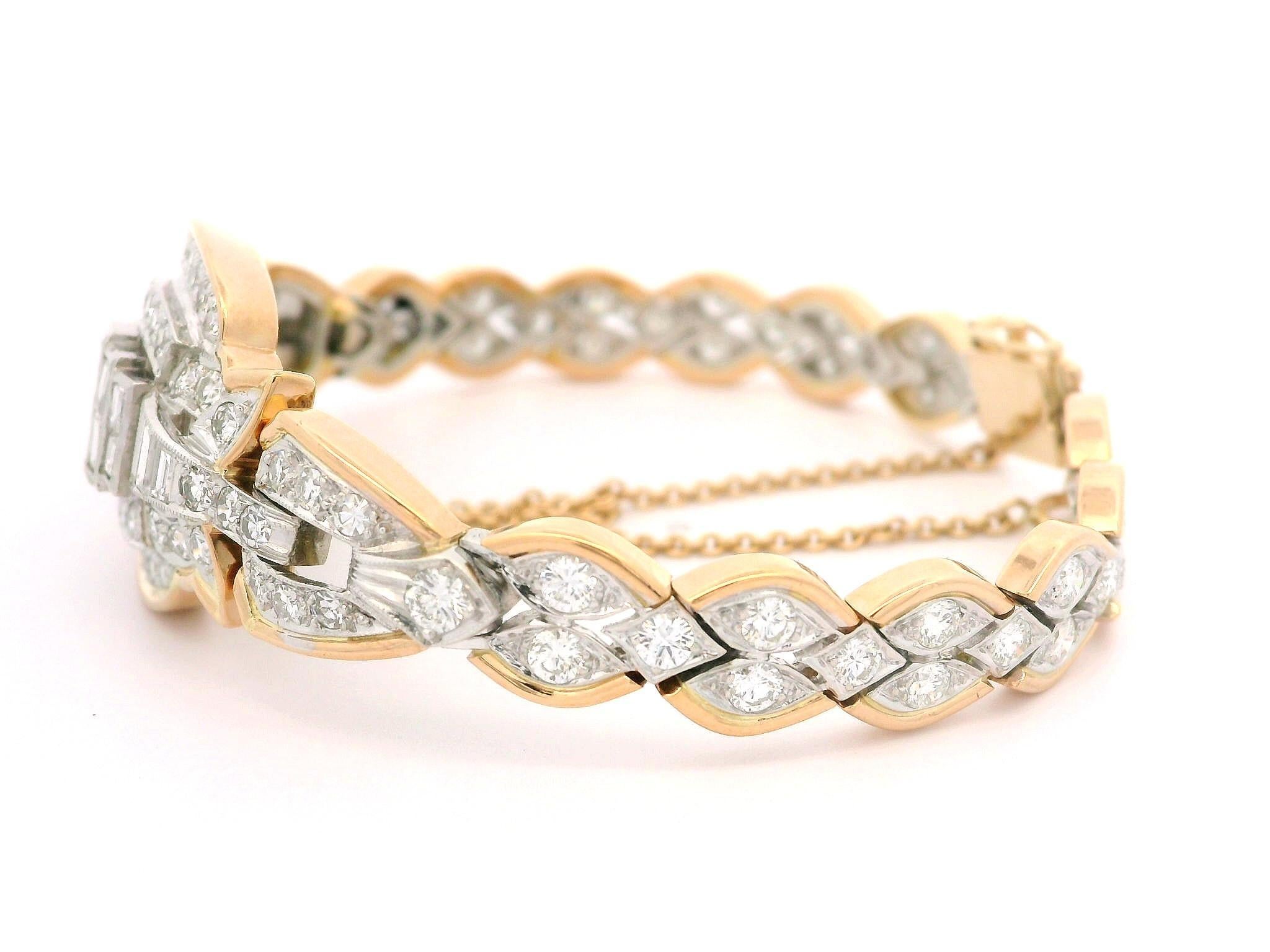 Magnificent Vintage 18k Gold Platinum 4ctw Fiery Diamond Covered Belly Bracelet For Sale 2
