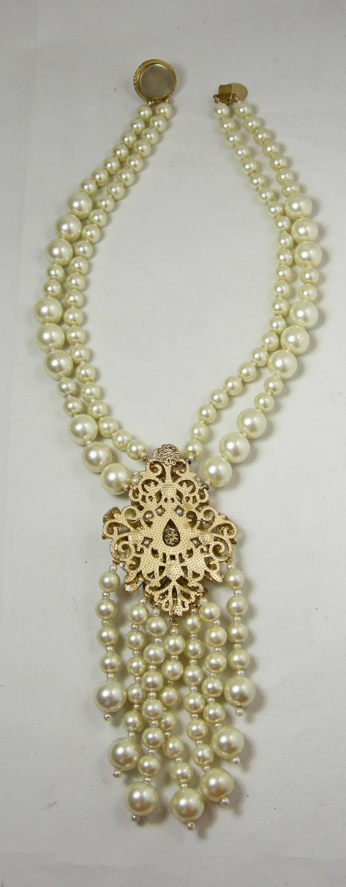 Women's Vintage Faux Pearl Drop Necklace