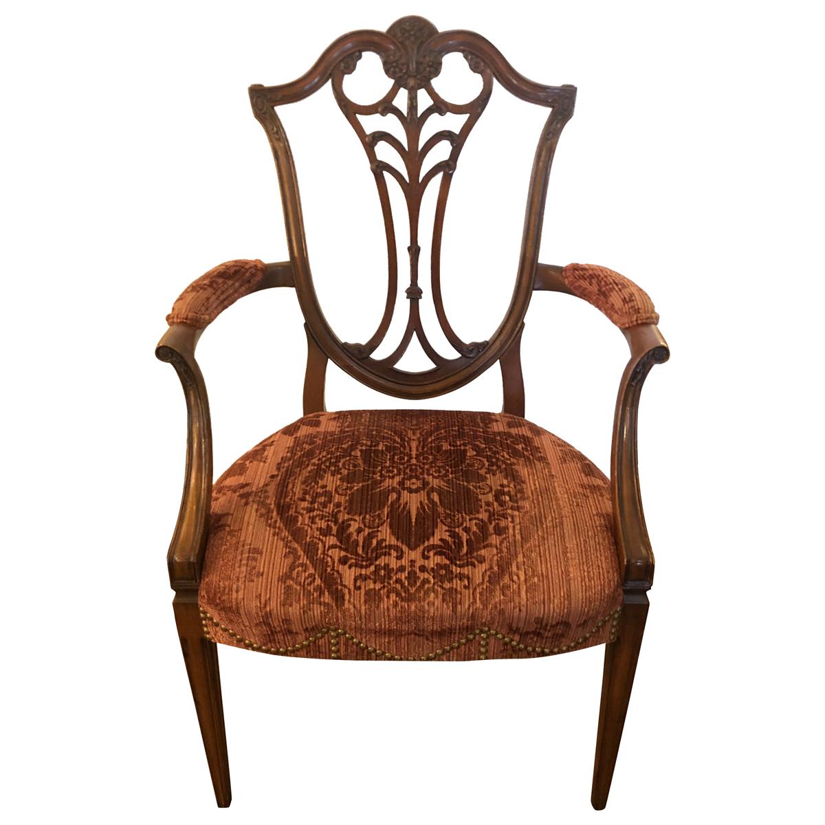 Magnifique fauteuil vintage avec rembourrage en velours coupé en vente