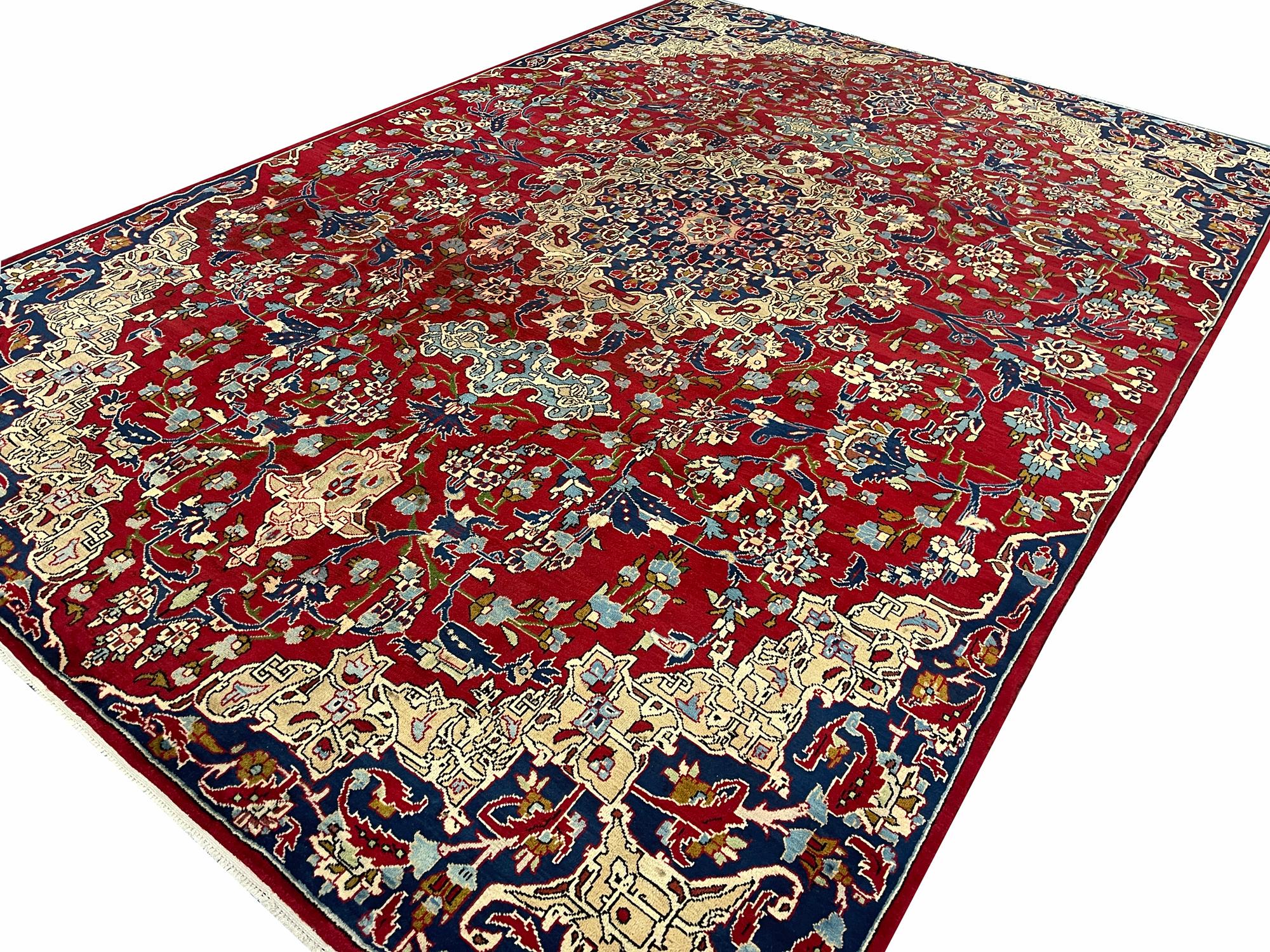 Victorien Magnifique tapis de salon oriental fait à la main en laine rouge à motifs floraux en vente