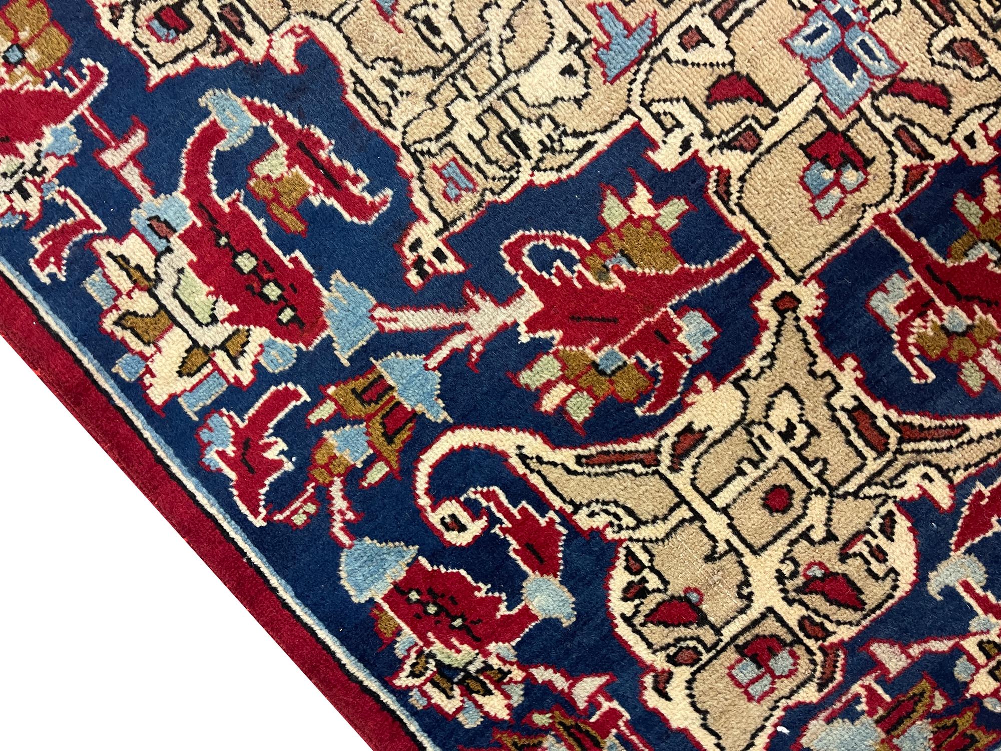 Magnifique tapis de salon oriental fait à la main en laine rouge à motifs floraux Excellent état - En vente à Hampshire, GB