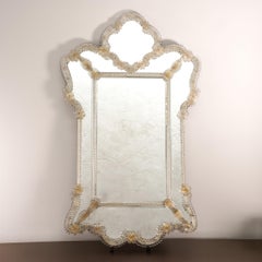 Magnifique miroir vénitien vintage en verre de Murano - Détails floraux clairs et dorés