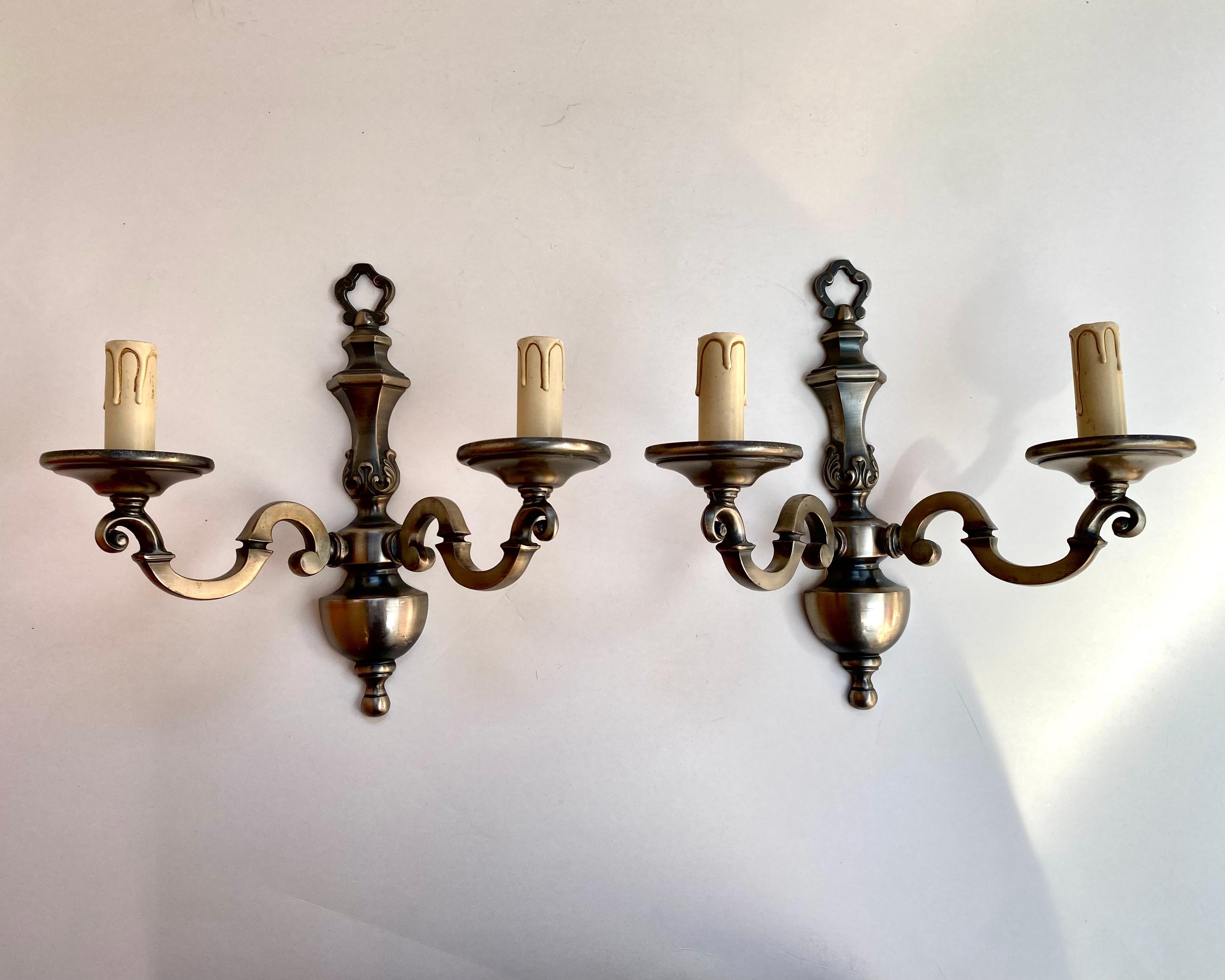 French Magnificent Vintage Wall Sconces in Bronze, Set 2, France, 1970s For Sale