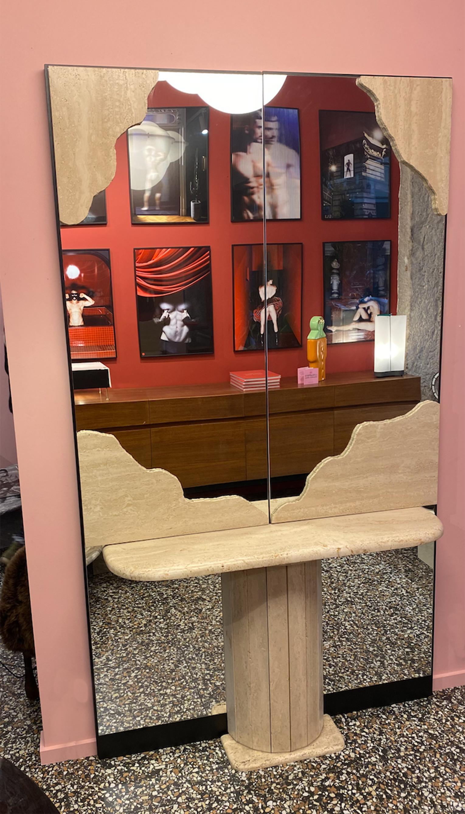 Mid-Century Modern Magnificent wall mirror with travertine console, Italian design, Circa 70. For Sale