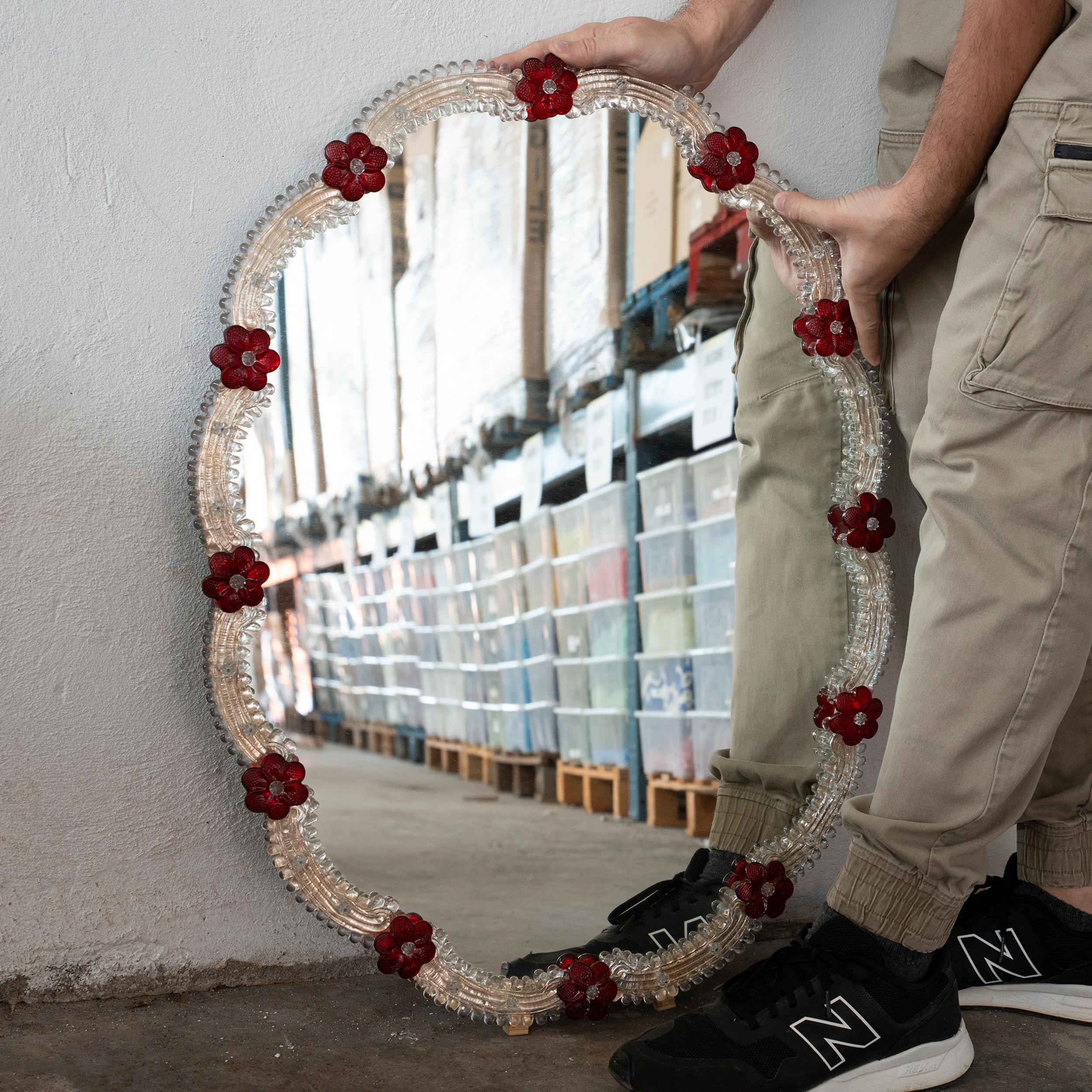 Italian Magnificent Wall Venetian Mirror in Murano Glass, Gold Color with Red Flowers For Sale