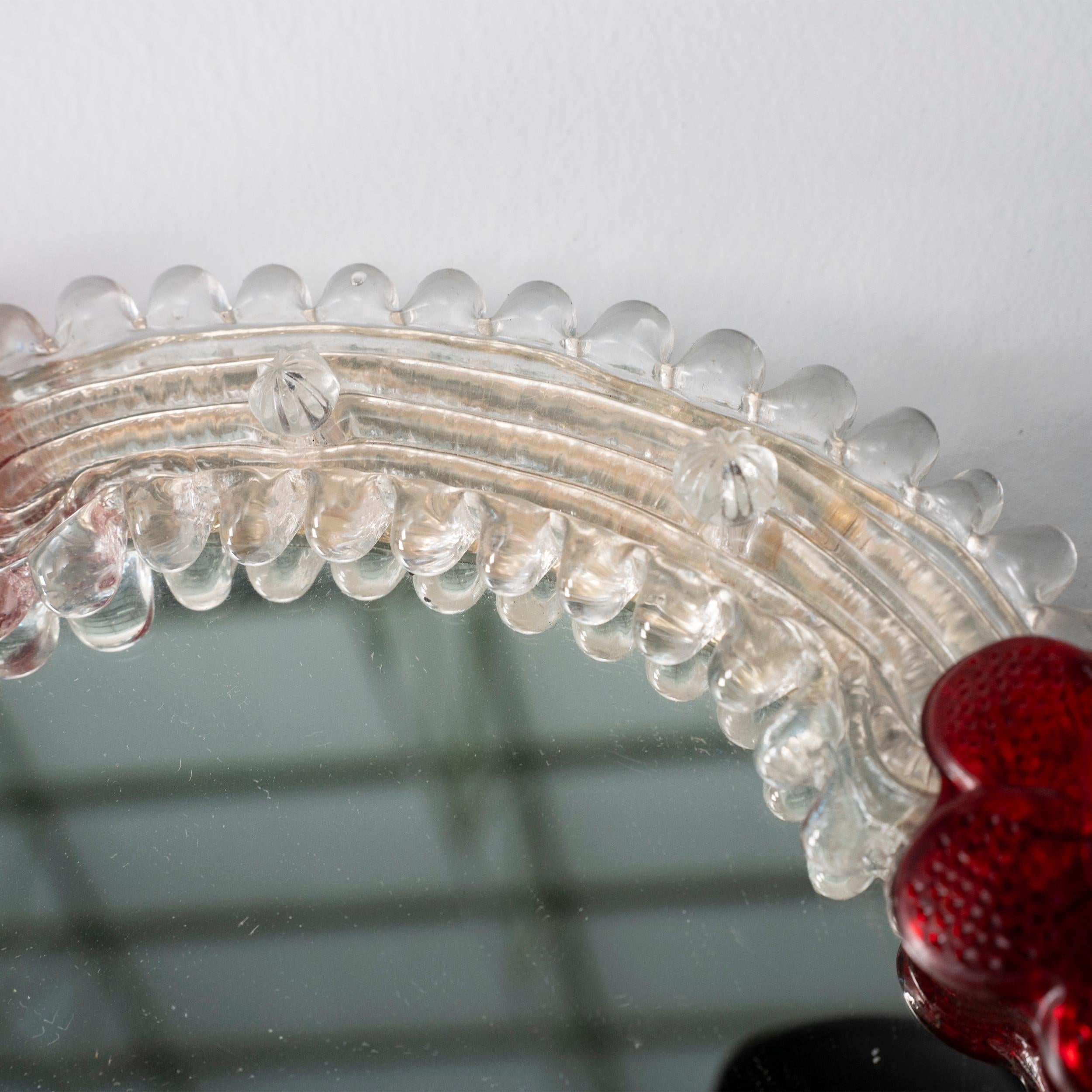 Magnificent Wall Venetian Mirror in Murano Glass, Gold Color with Red Flowers For Sale 1