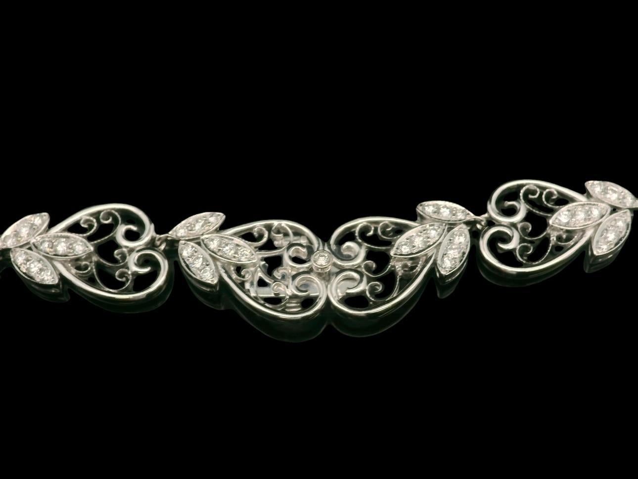 Magnífico Collar Colgante Broche de Oro Blanco GIA 26,16ctw Rubí de Birmania y Diamantes en venta 3