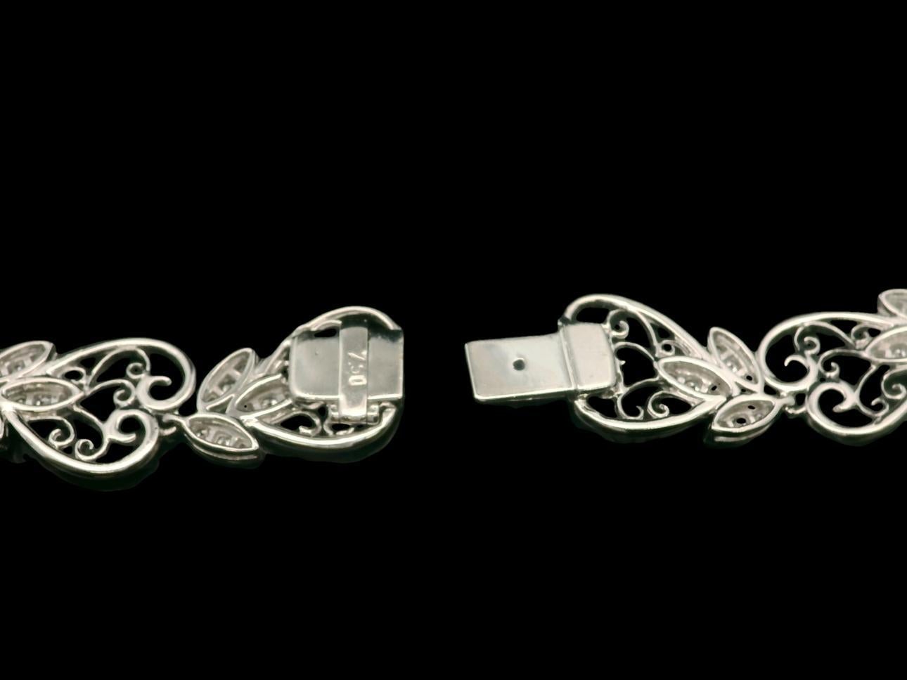 Magnífico Collar Colgante Broche de Oro Blanco GIA 26,16ctw Rubí de Birmania y Diamantes en venta 4
