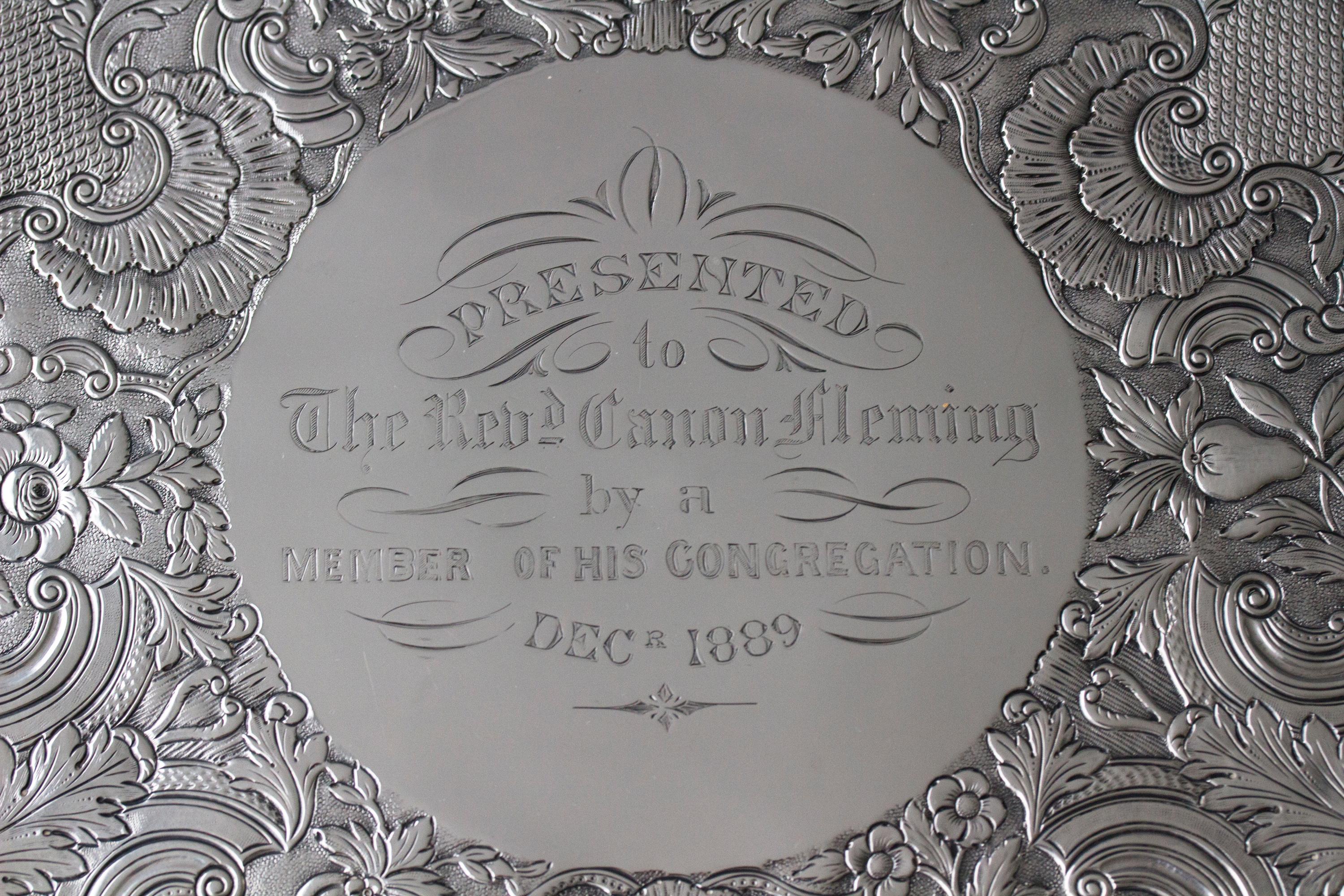 Magnificent William IV Irish Silver Salver Dublin, 1835 In Excellent Condition In Cornwall, GB