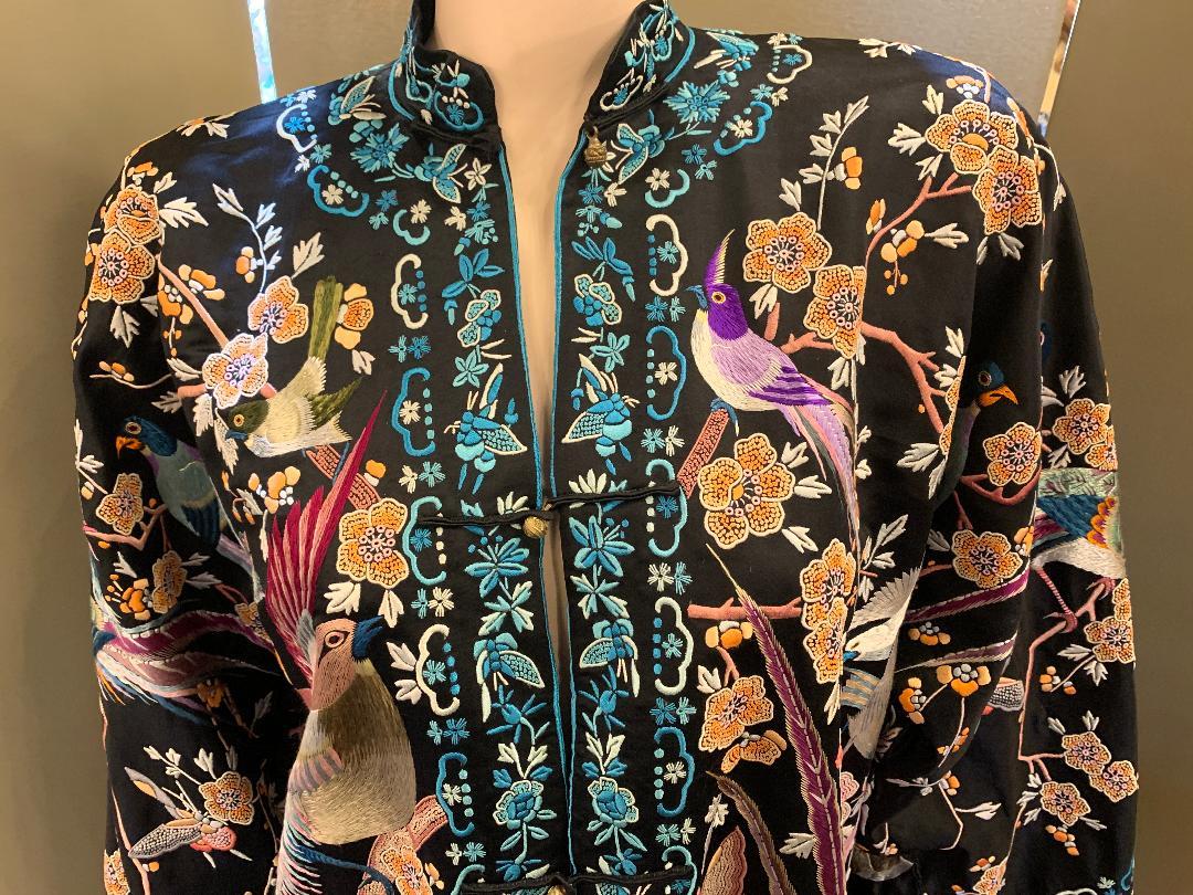 Magnificent Work of Art Hand Embroidered Chinese Silk Peacock Evening Coat In Good Condition In Tustin, CA