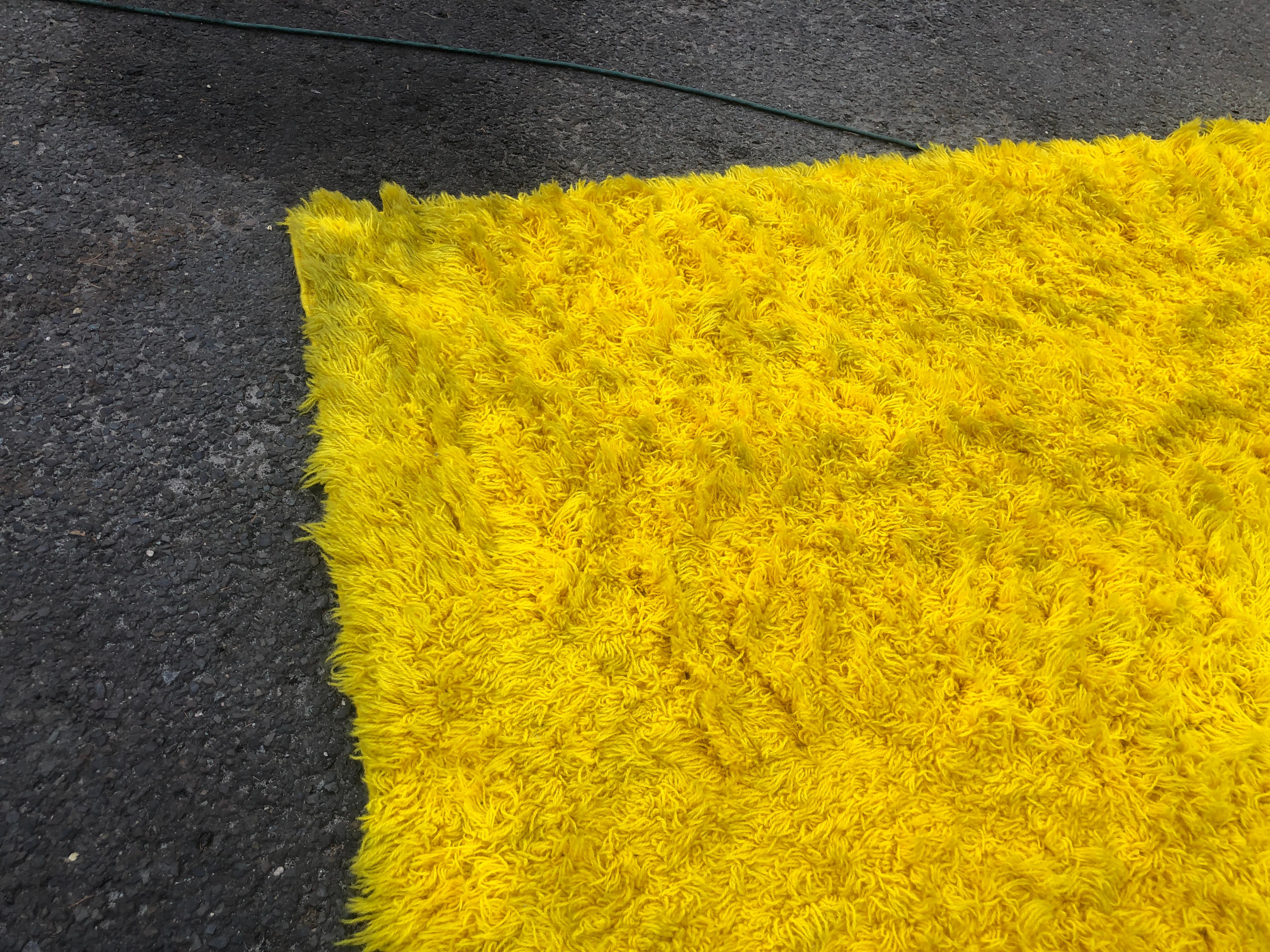 mustard yellow shaggy rug