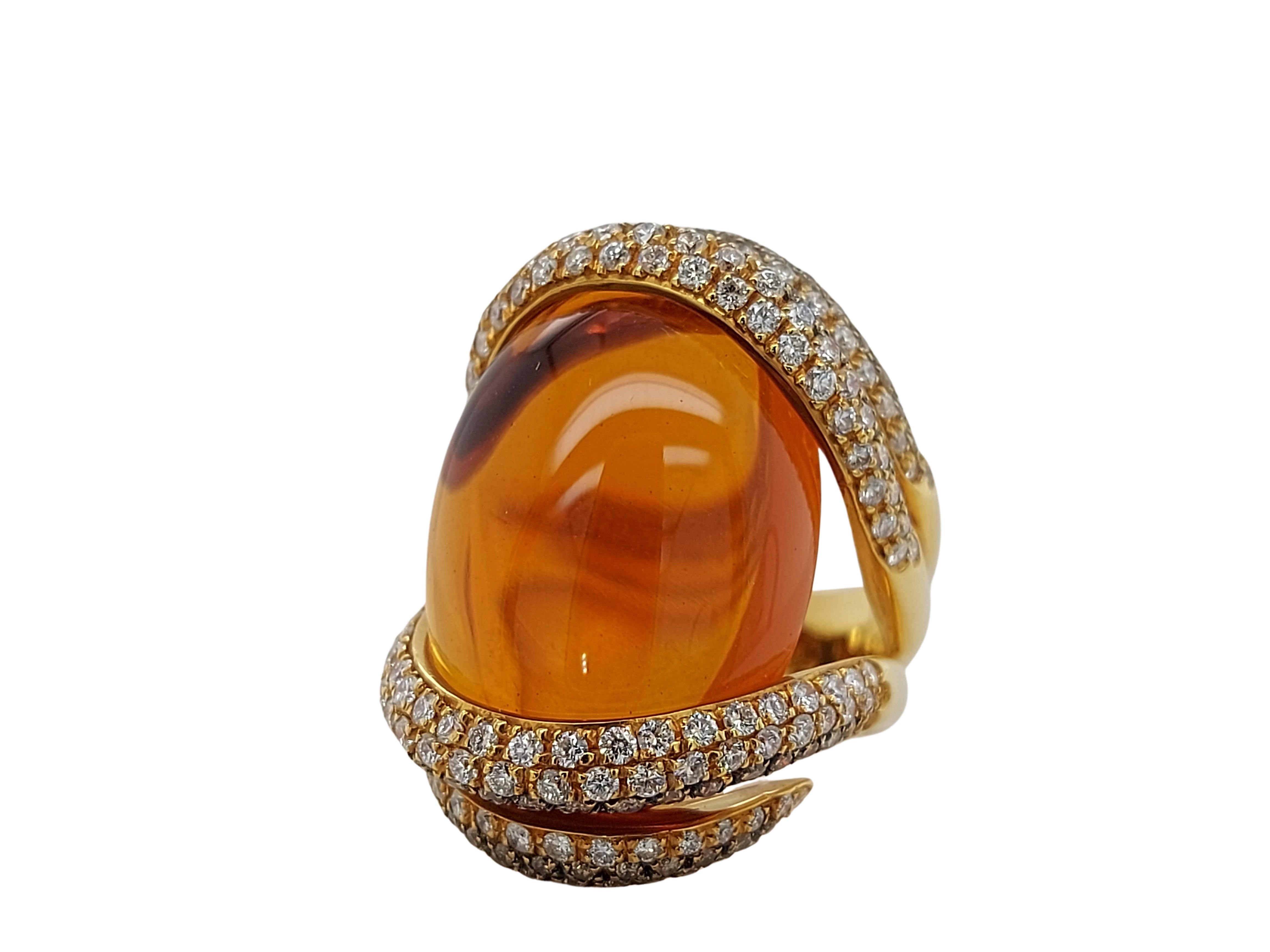 Artisan Magnificent Yellow Gold Ring with 34 Ct Cabochon Citrine and 2.61 Ct Diamonds For Sale