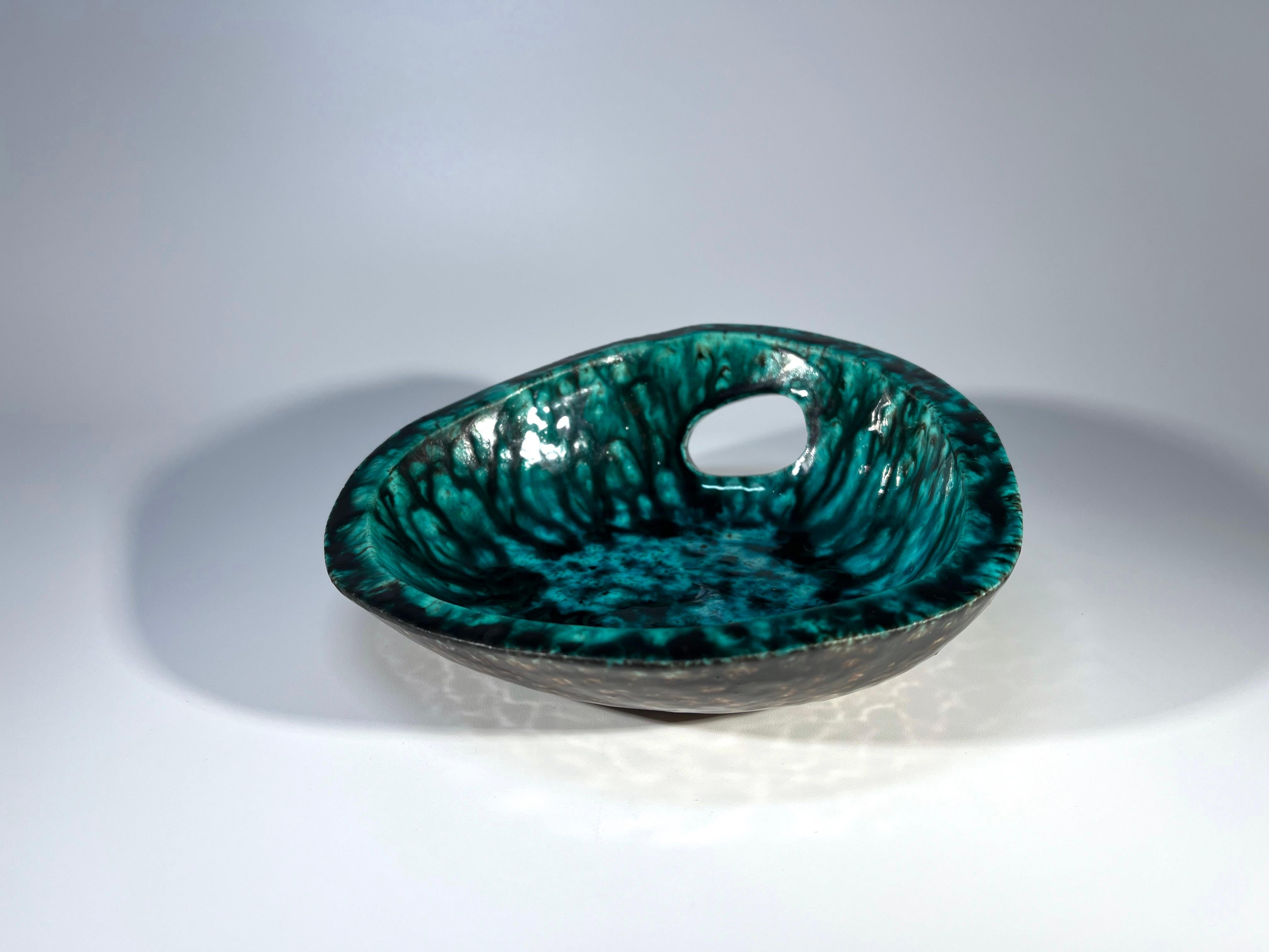 Mid-20th Century Magnificently Vivid, Sea Green Ceramic Vide-Poche By Accolay, France 1960's For Sale