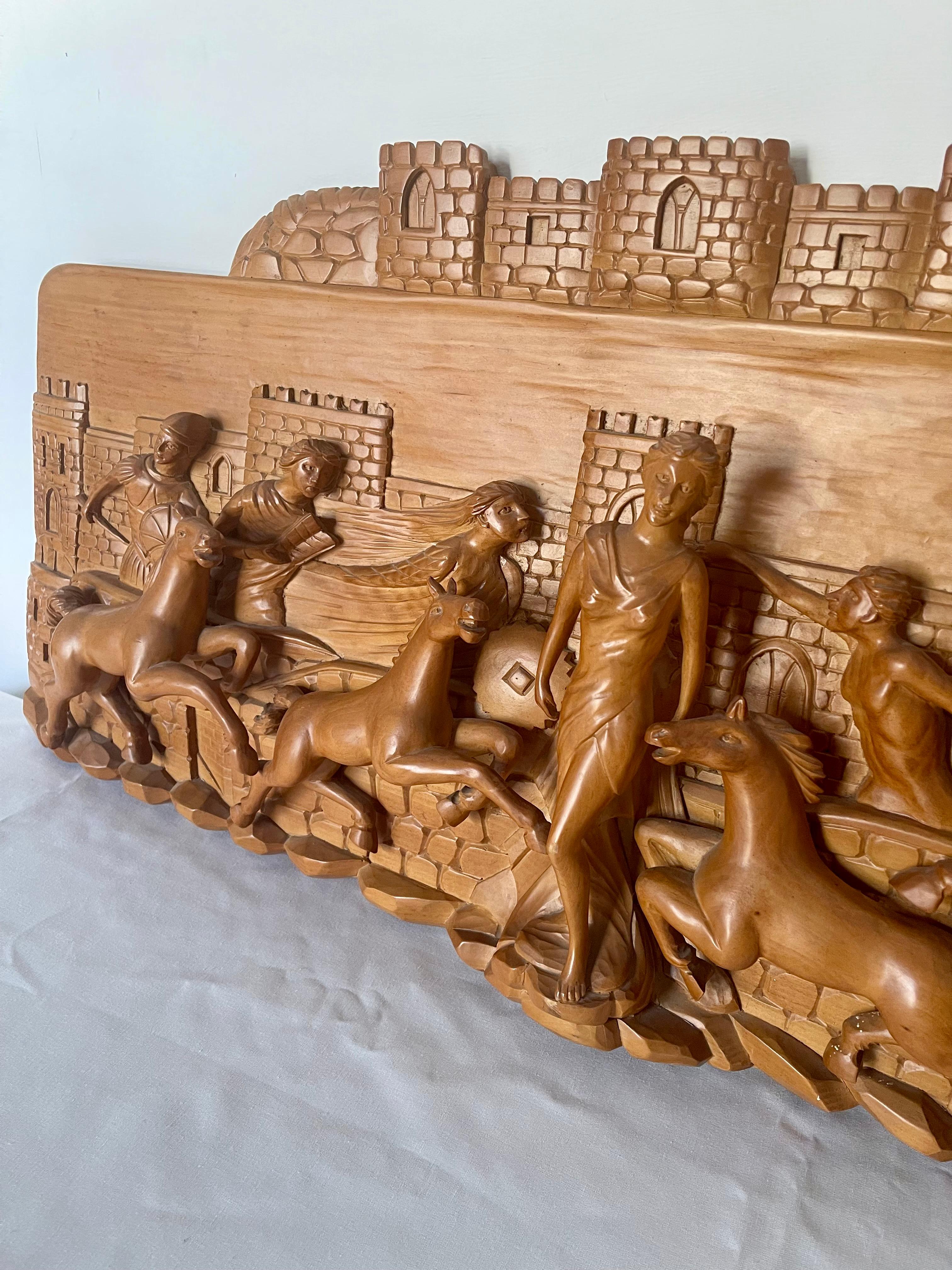 Prächtiges Basrelief aus Massivholz, griechisch-römische mythologische Szene, 20 im Zustand „Gut“ im Angebot in Cantù, IT
