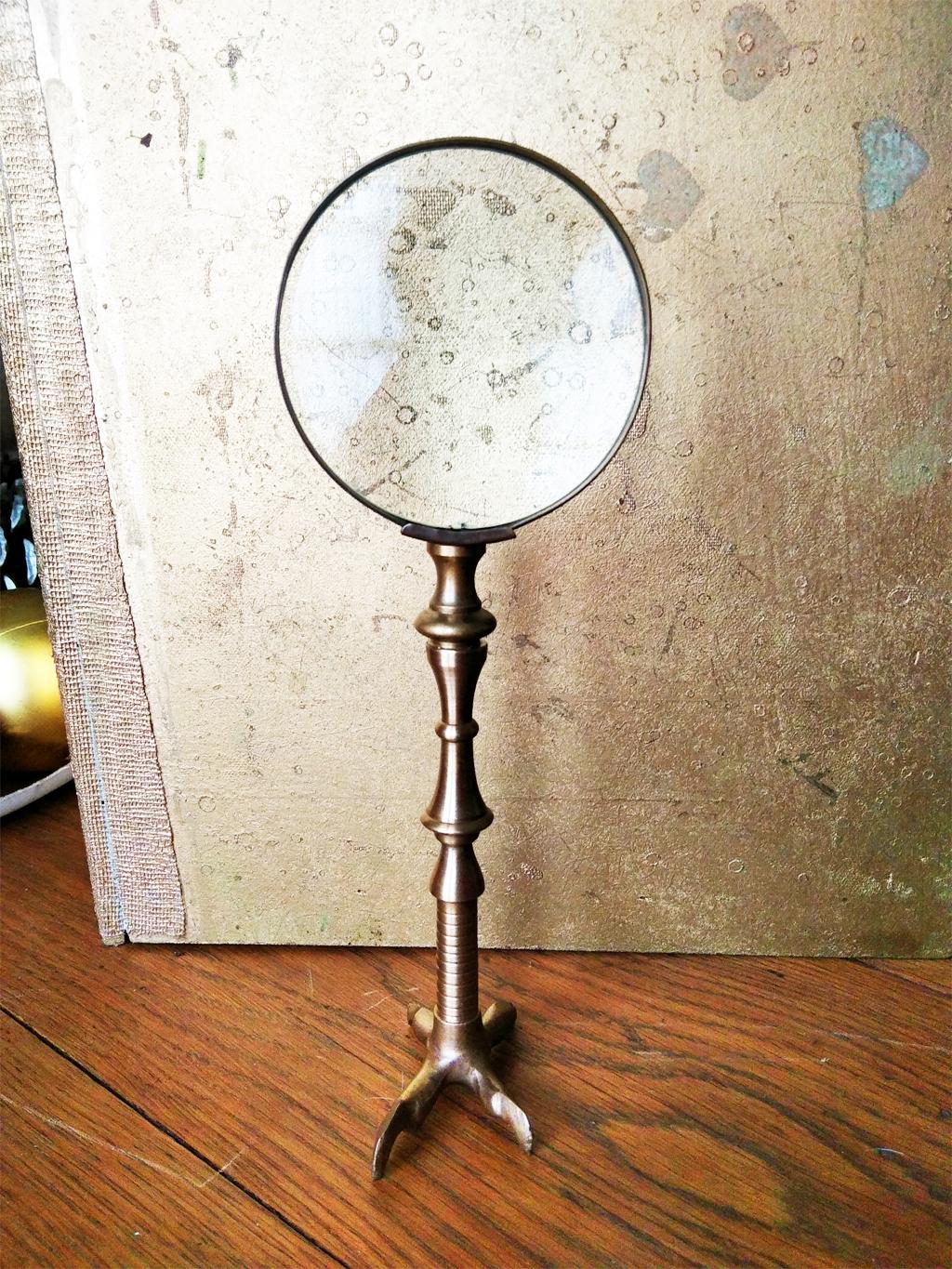 Brass Magnifier Accessories Gold Bronce Desktop Eagle Claw Base Early 20th Century For Sale