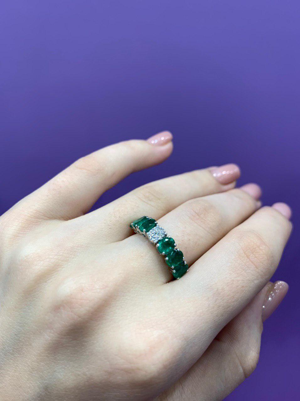 Magnifique Deep Emerald Diamond 14 Karat Ring In New Condition For Sale In Montreux, CH