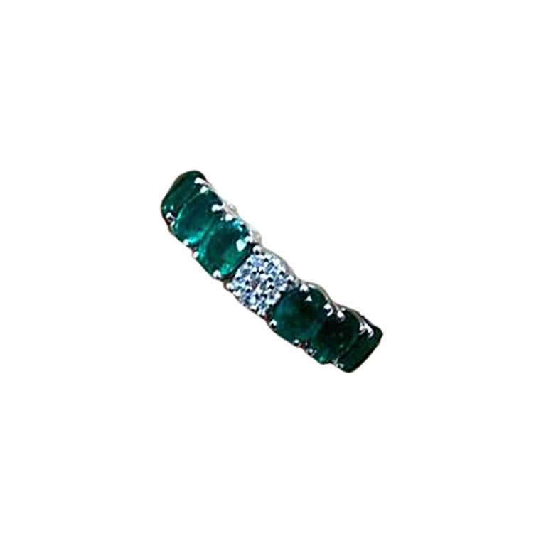 Magnifique Deep Emerald Diamond 14 Karat Ring For Sale