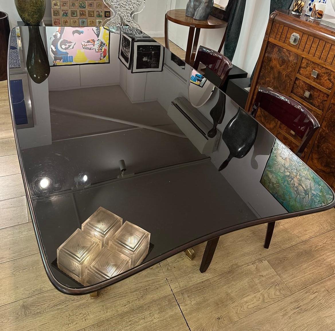 italien Magnifique table de salle à manger en acajou de Osvaldo Borsani (1950) en vente