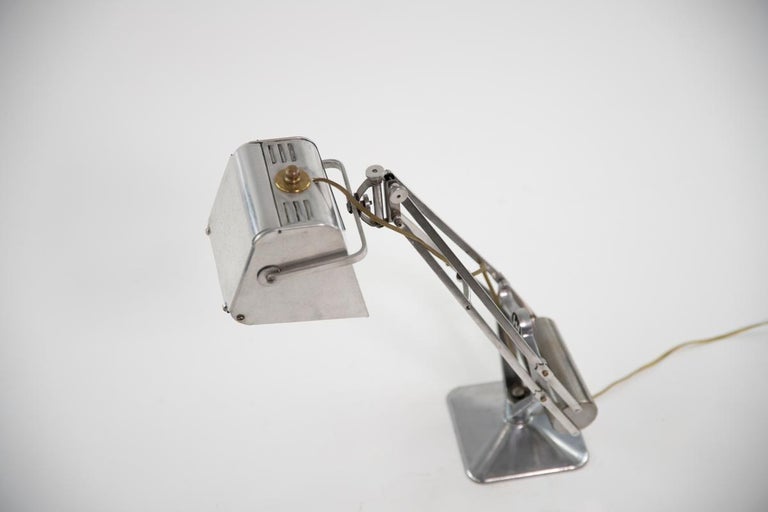 Magnifying Desk Lamp For Sale 3