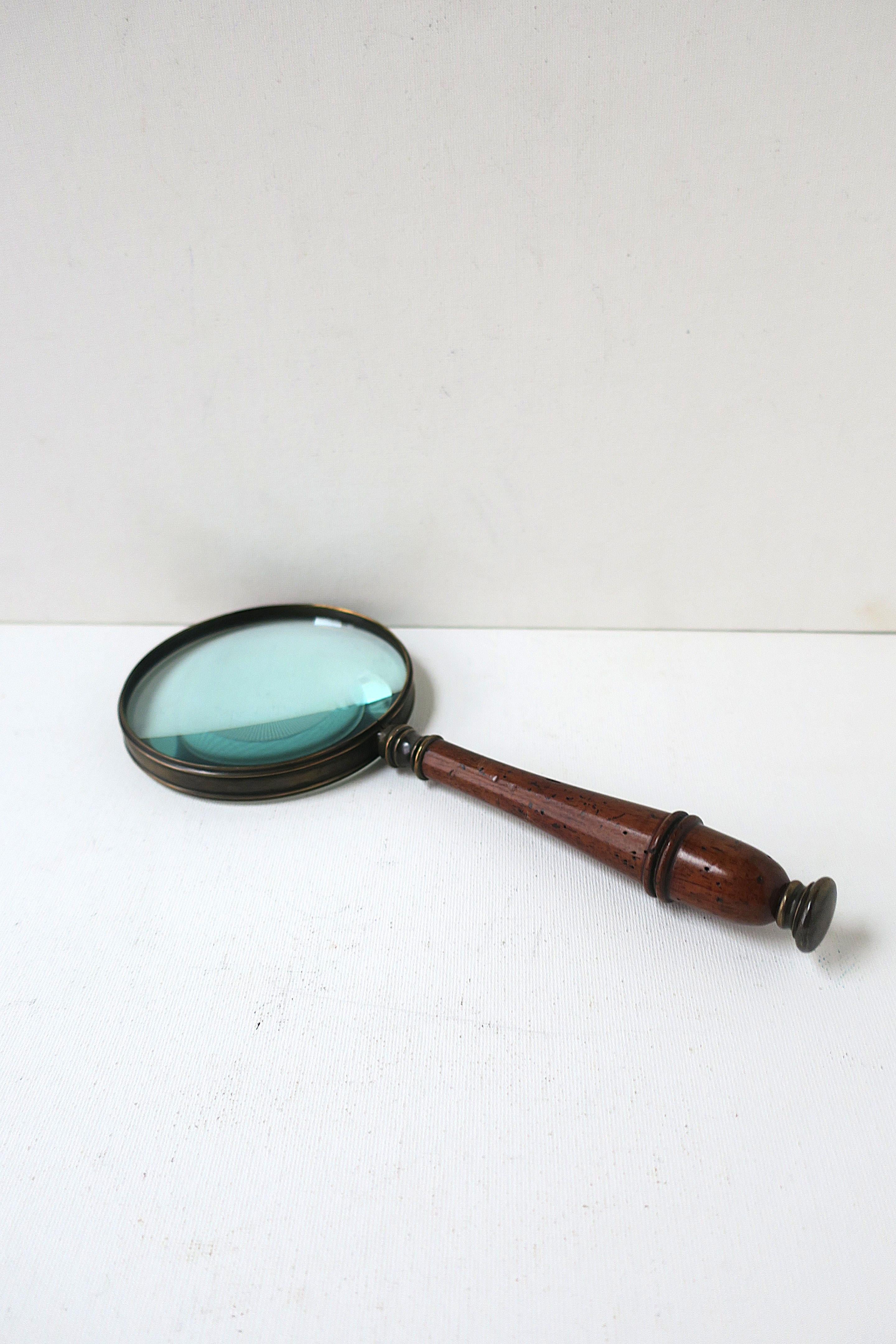 Vergrößerungsglas im Angebot 1
