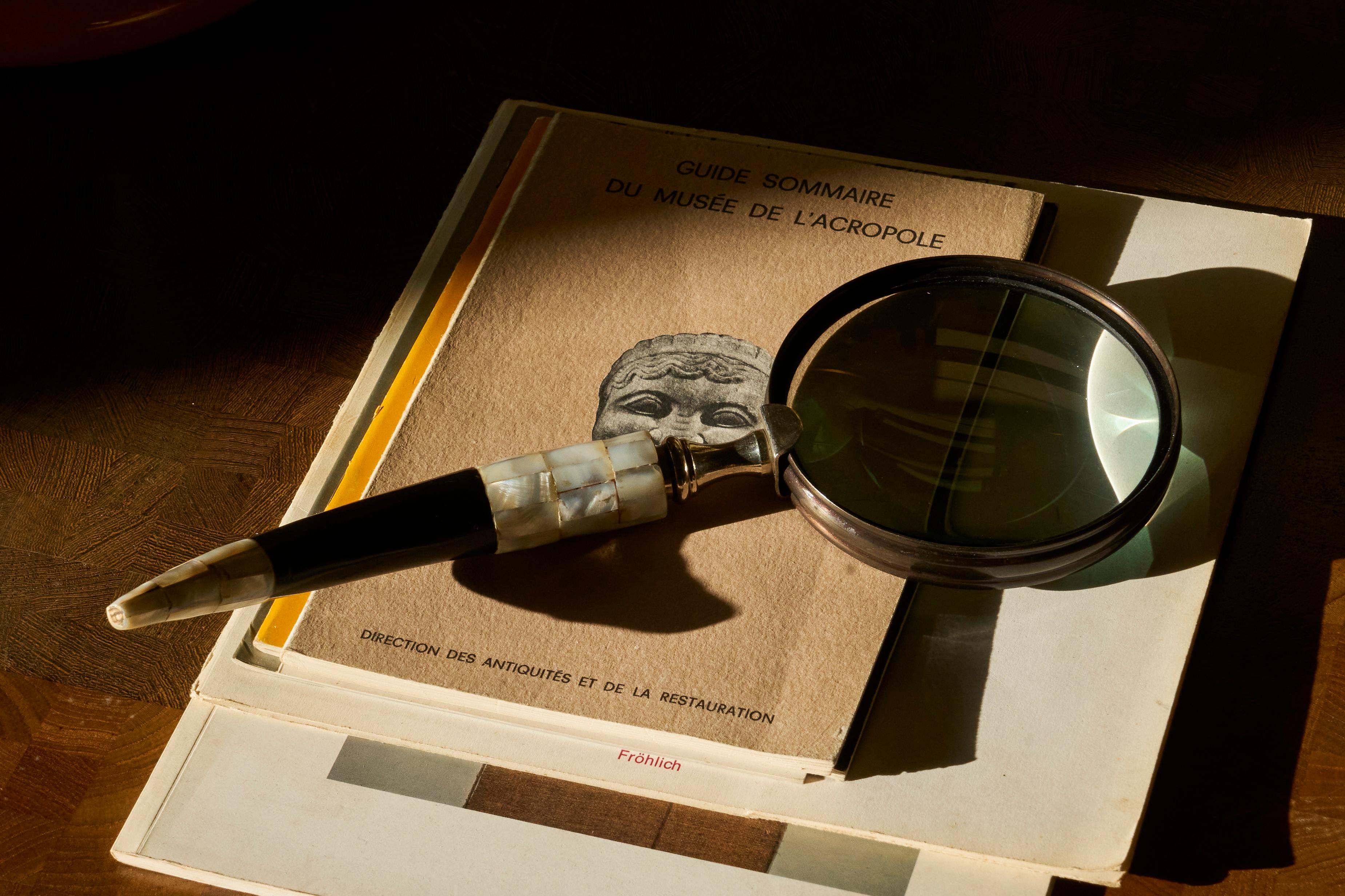 Fait main Loupe en nacre et Wood Wood massif années 1920 en vente
