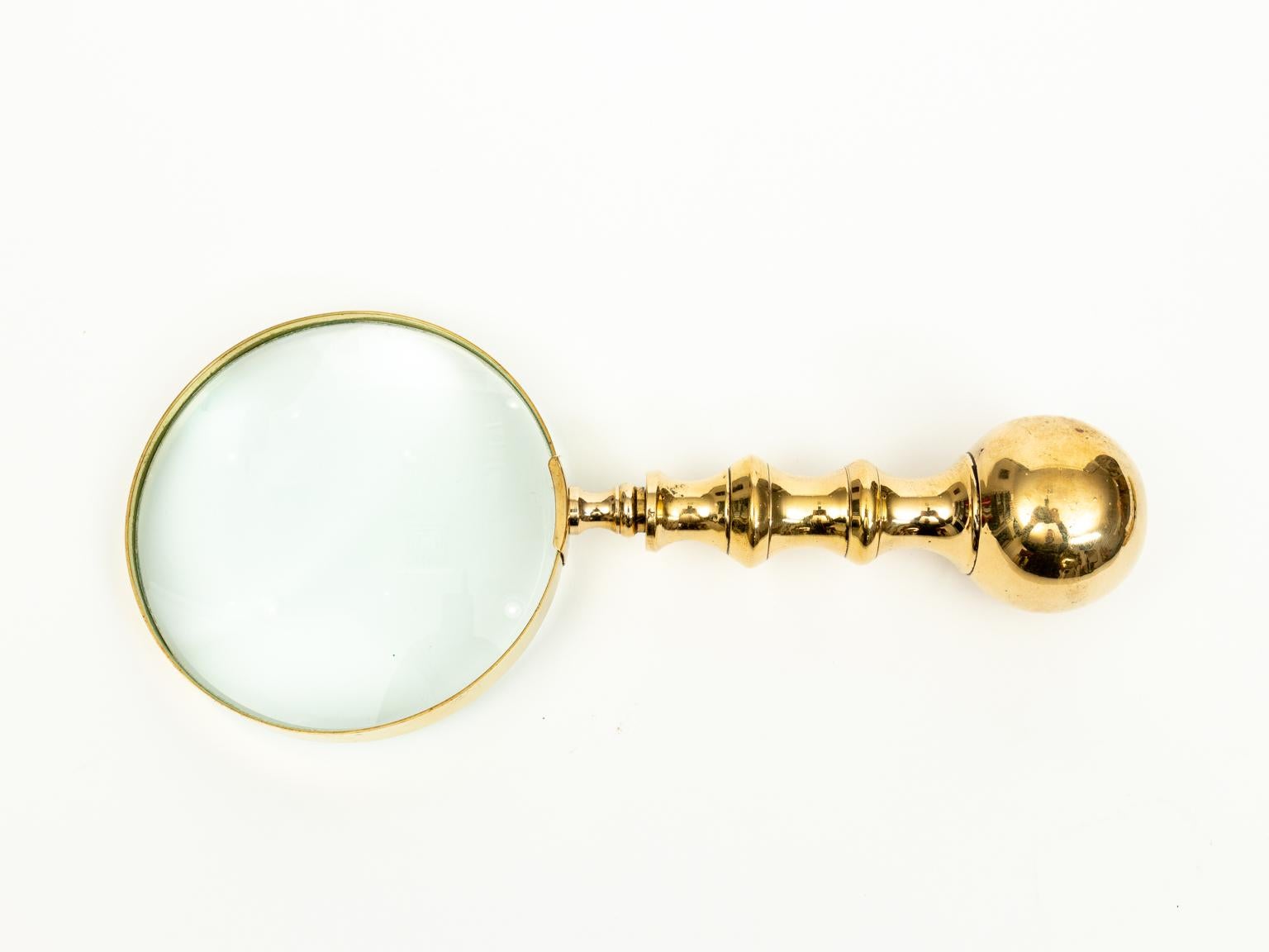 Magnifying Glass Victorian Brass In Good Condition In Stamford, CT
