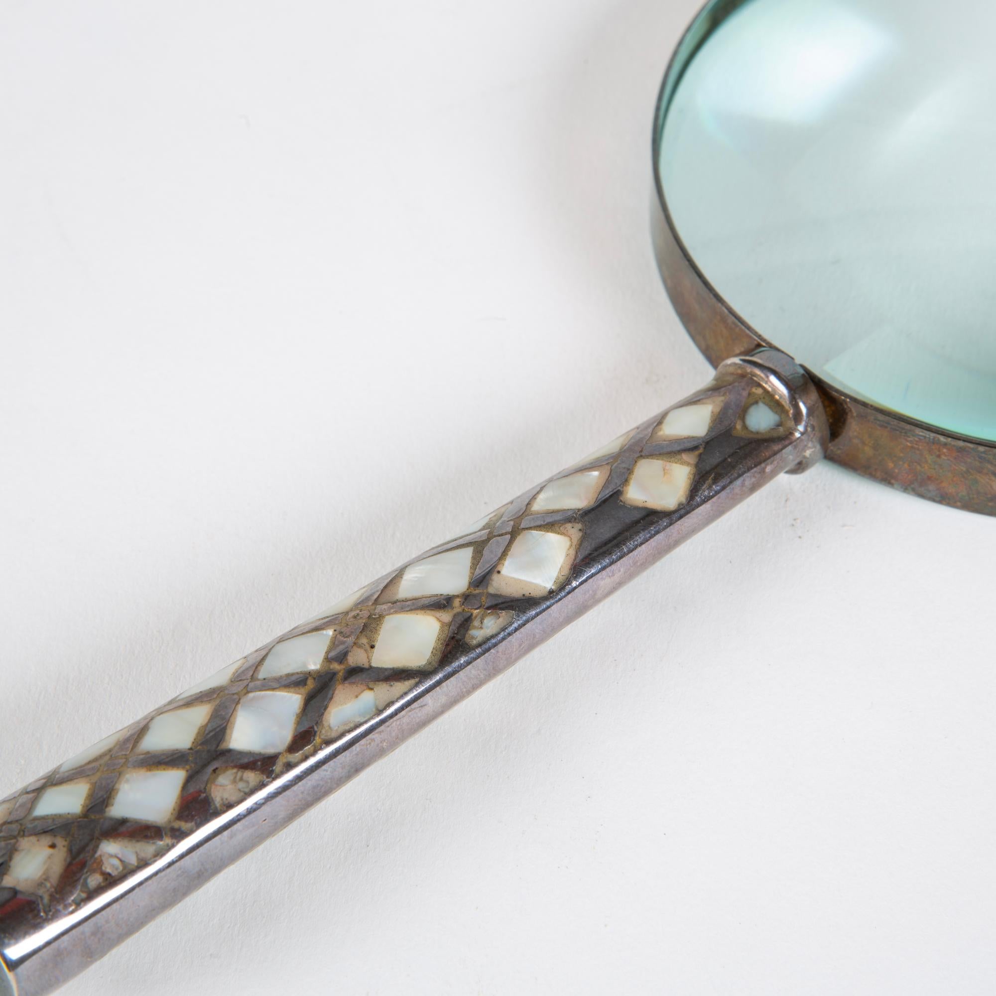 American Magnifying Glass with Mother of Pearl Inlaid Handle For Sale