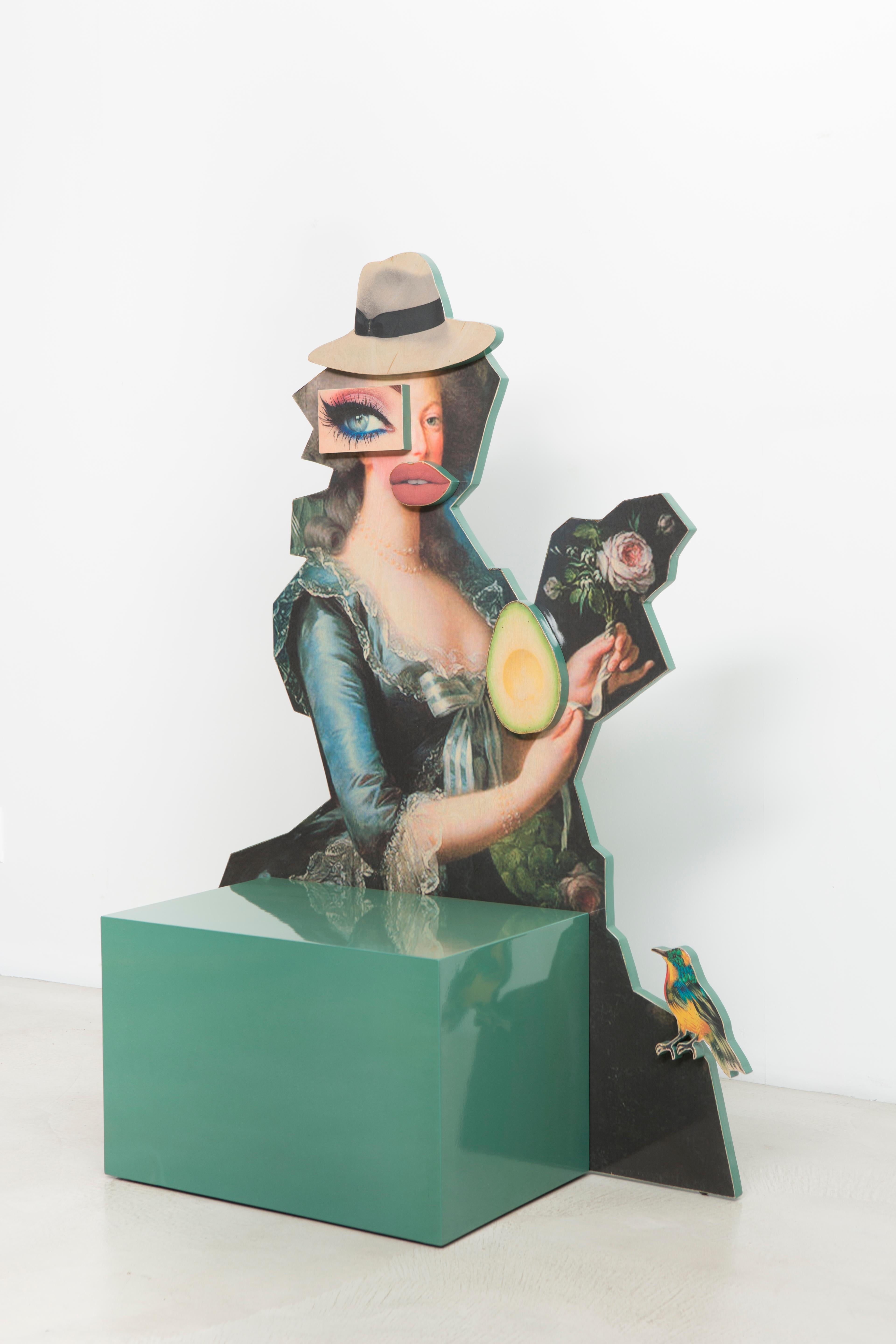 Dieser skulpturale Beistelltisch oder Sitz aus der Serie Metropolitan Sets von Mattia Biagi ist Ausdruck der persönlichen Auseinandersetzung des Künstlers mit dem Spannungsfeld zwischen Leben und Tod, Natur und Zivilisation, Bewahrung und