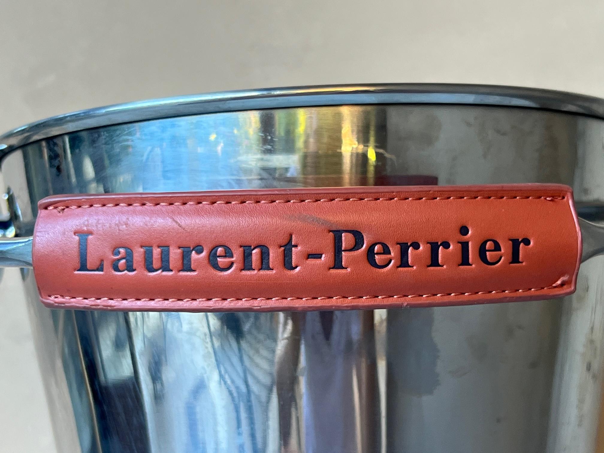 Laurent Perrier Champagnerkübel in Magnum-Größe mit Ledergriff undtrainer (Französisch) im Angebot