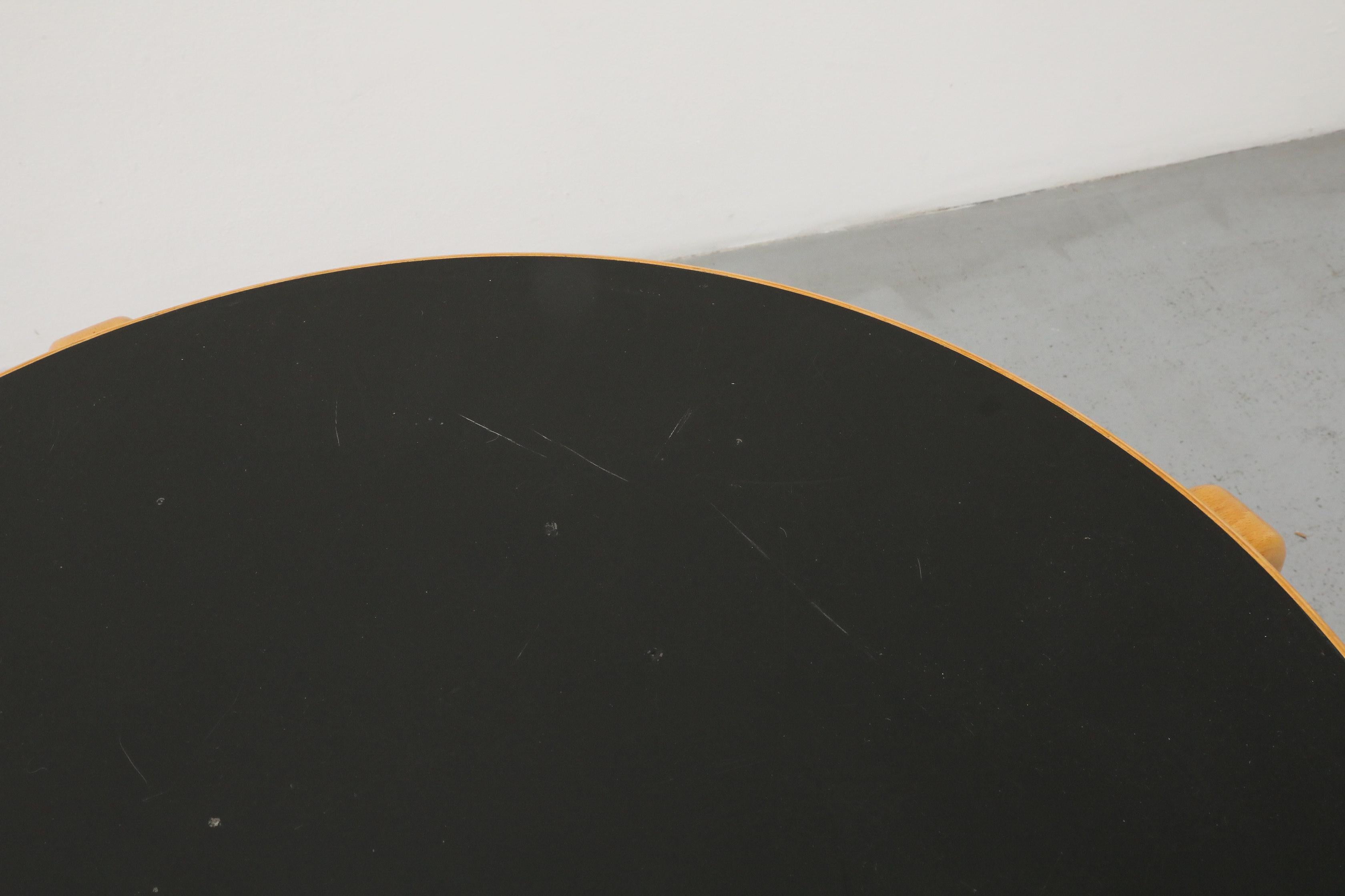 Magnus Olesen '8000-Series' Round Dining or Center Tables, 1980's For Sale 5