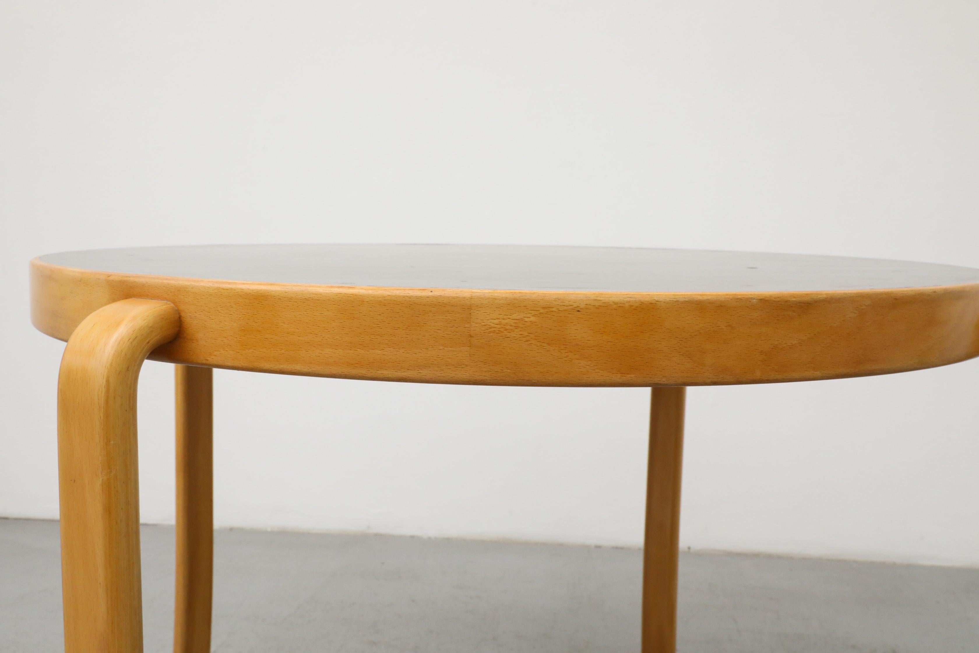 Magnus Olesen '8000-Series' Round Dining or Center Tables, 1980's For Sale 11