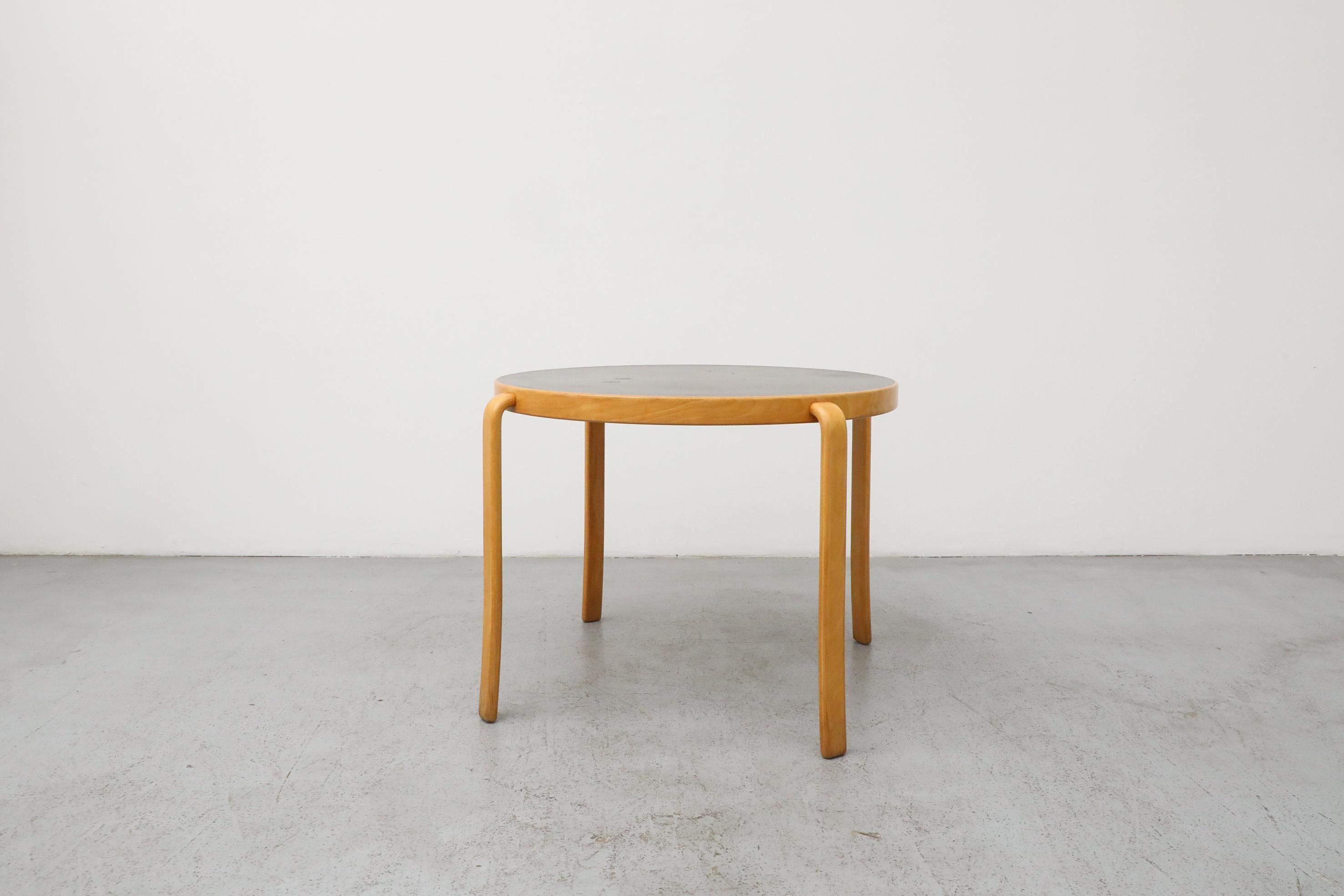 Bentwood Magnus Olesen '8000-Series' Round Dining or Center Tables, 1980's For Sale