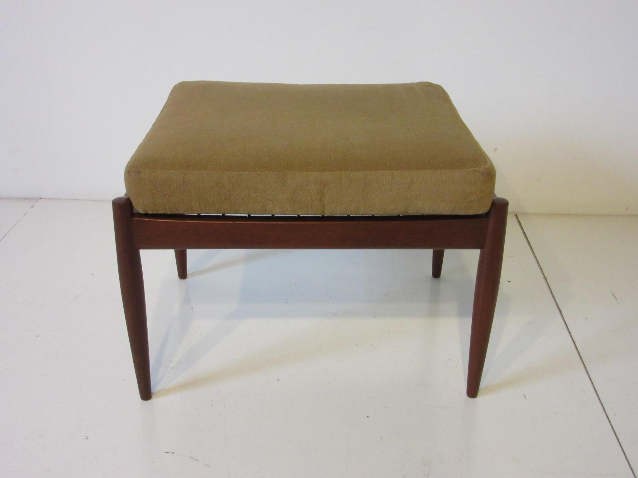 Mid-Century Modern Magnus Olesen Footstool / Ottoman by Durup, Denmark