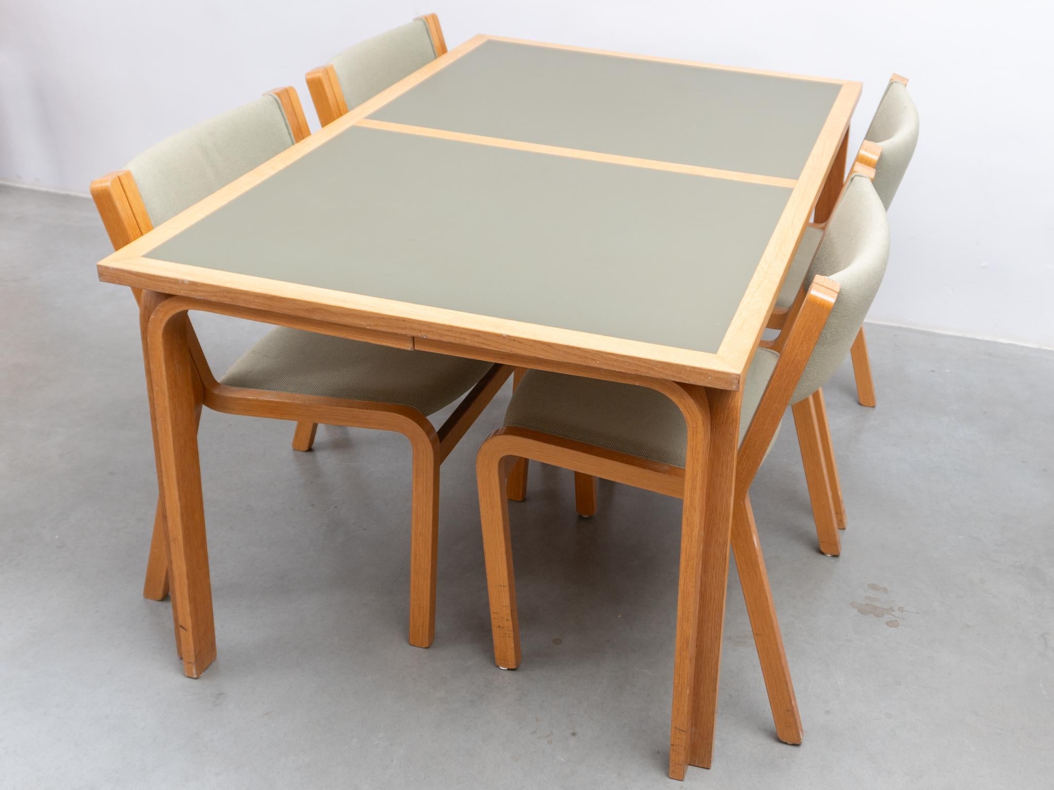 Plateau de table en olivier vert étiqueté Made in Denmark, Magnus Olesen, années 1970 en vente 7