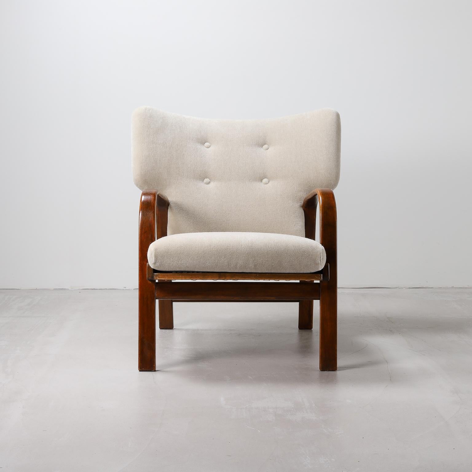 Easy armchair with mohair upholstery designed by Magnus Stephensen produced by Danish Manufacterer Fritz Hansen.