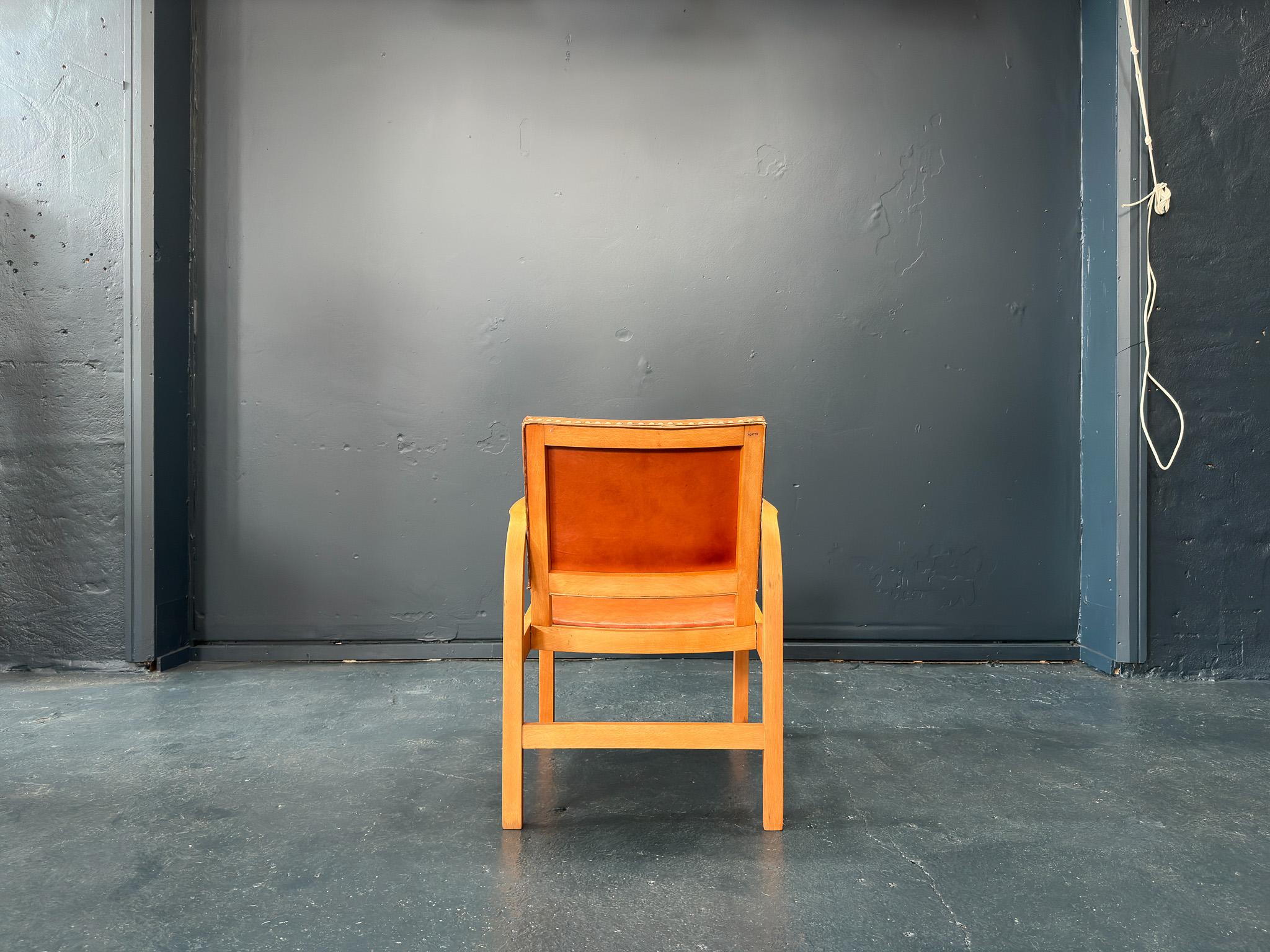 Sillones Magnus Stephensen mediados del siglo XX en venta